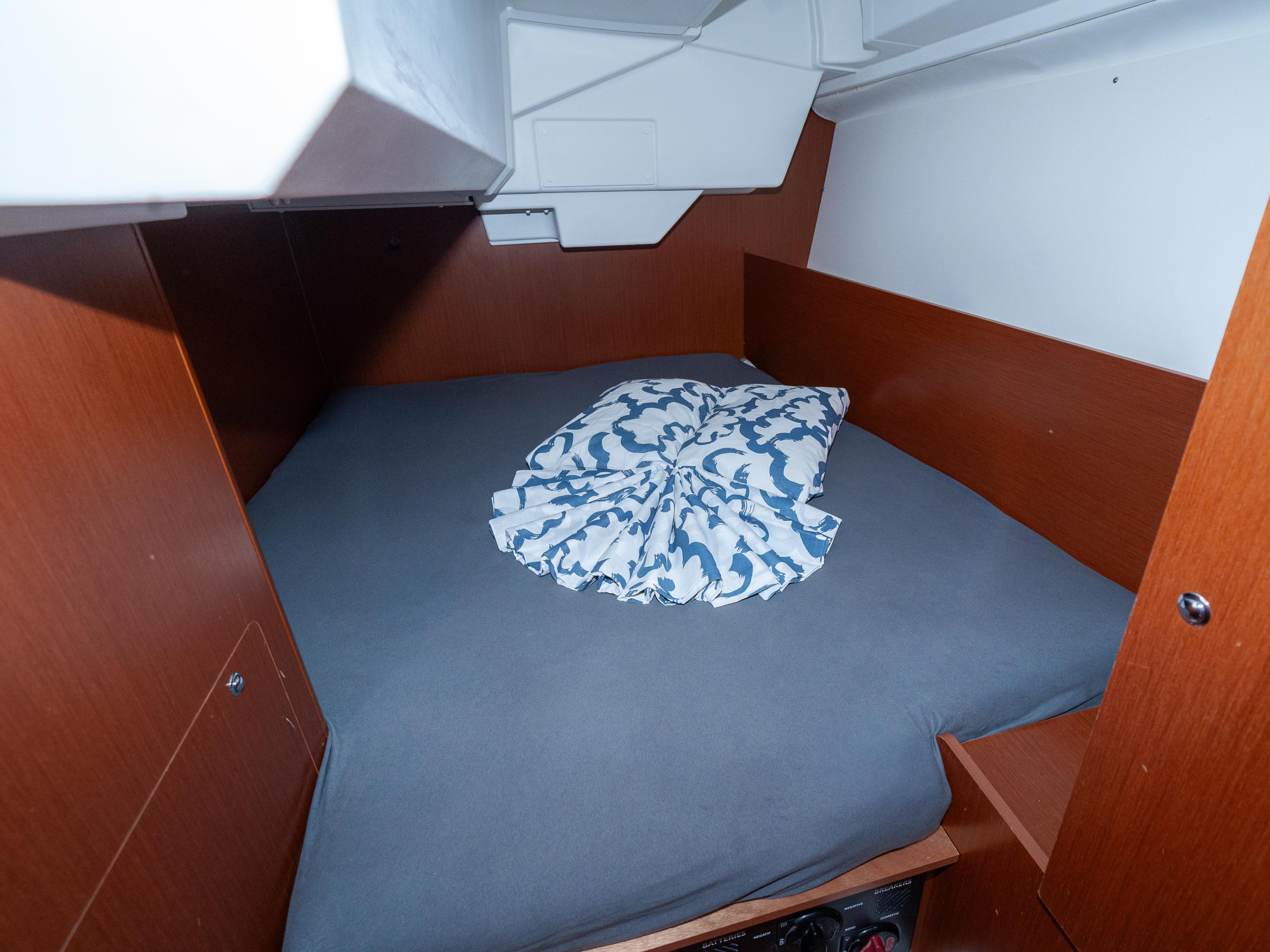 Oceanis 38.1 — photo 11