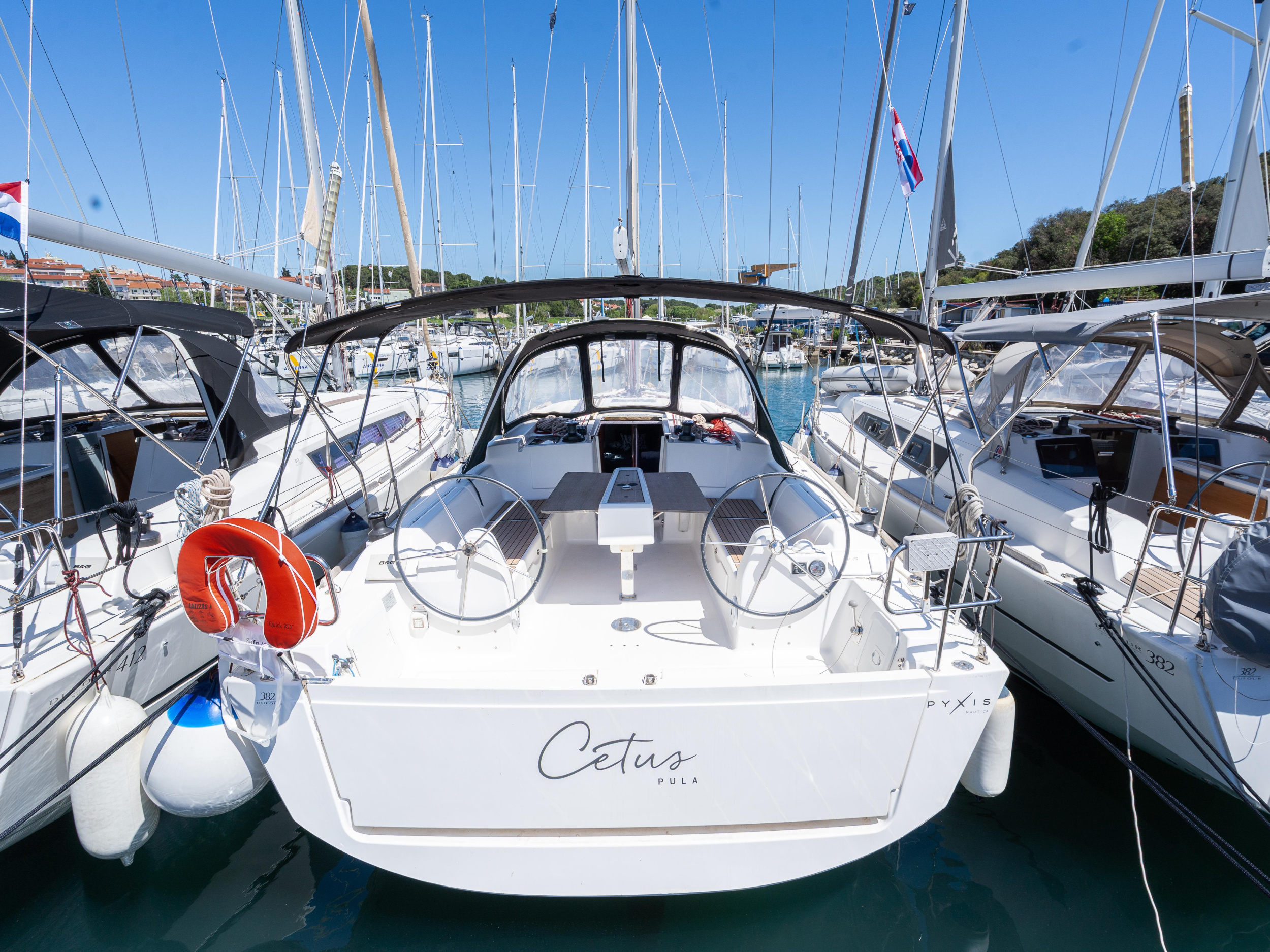 Dufour 382 Grand Large — photo 12