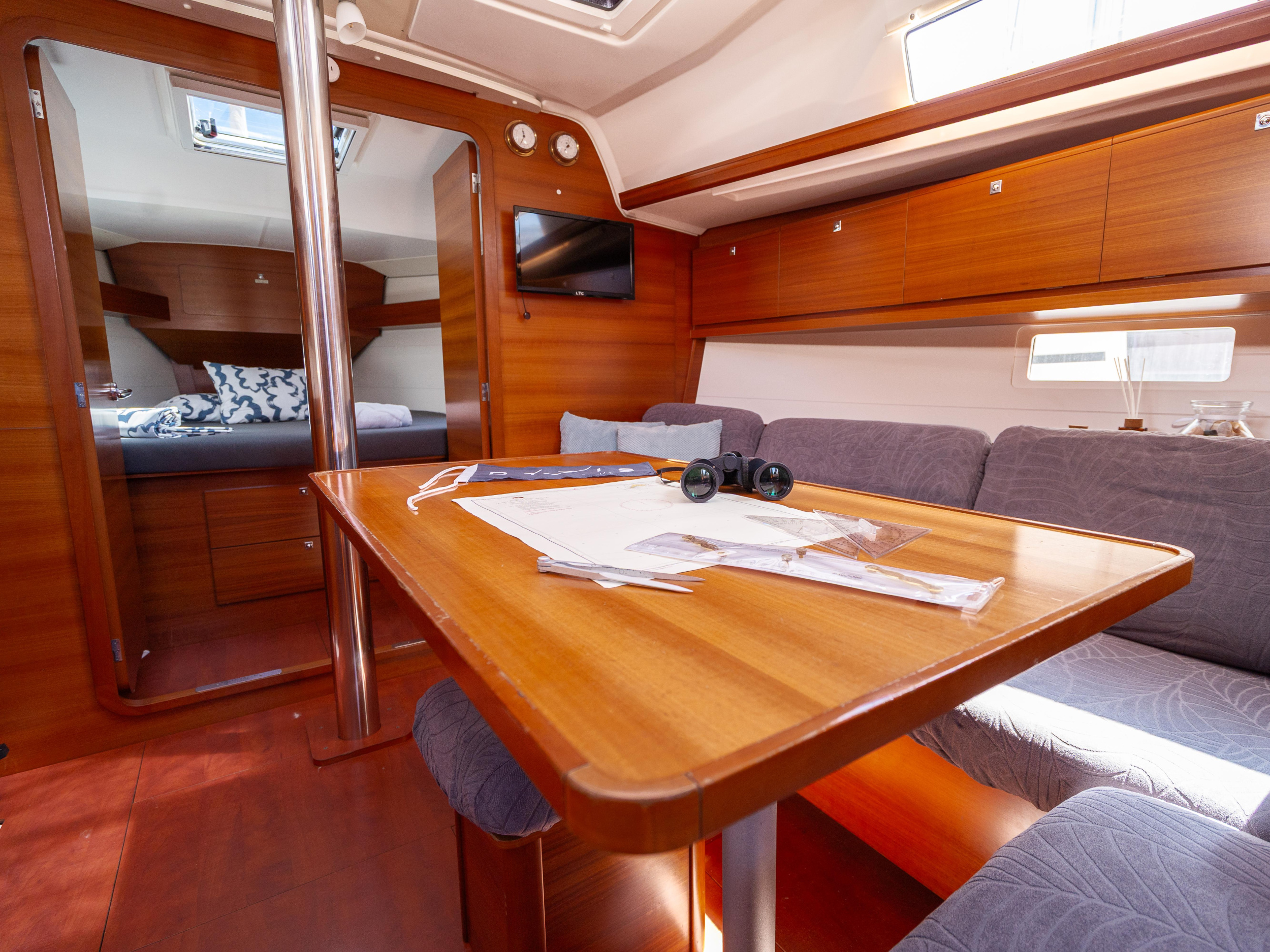 Dufour 382 Grand Large — photo 20