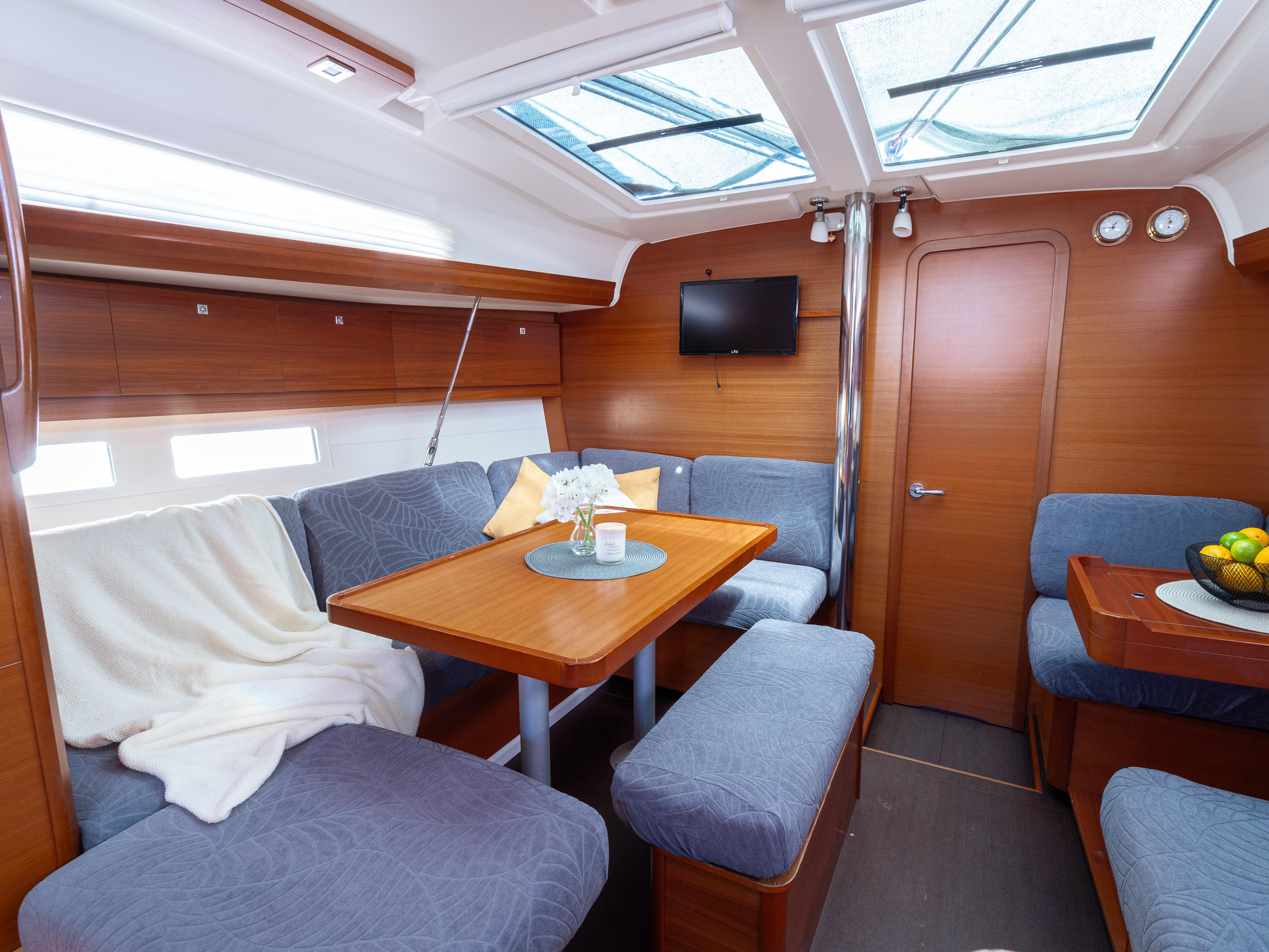 Dufour 412 Grand Large — photo 25