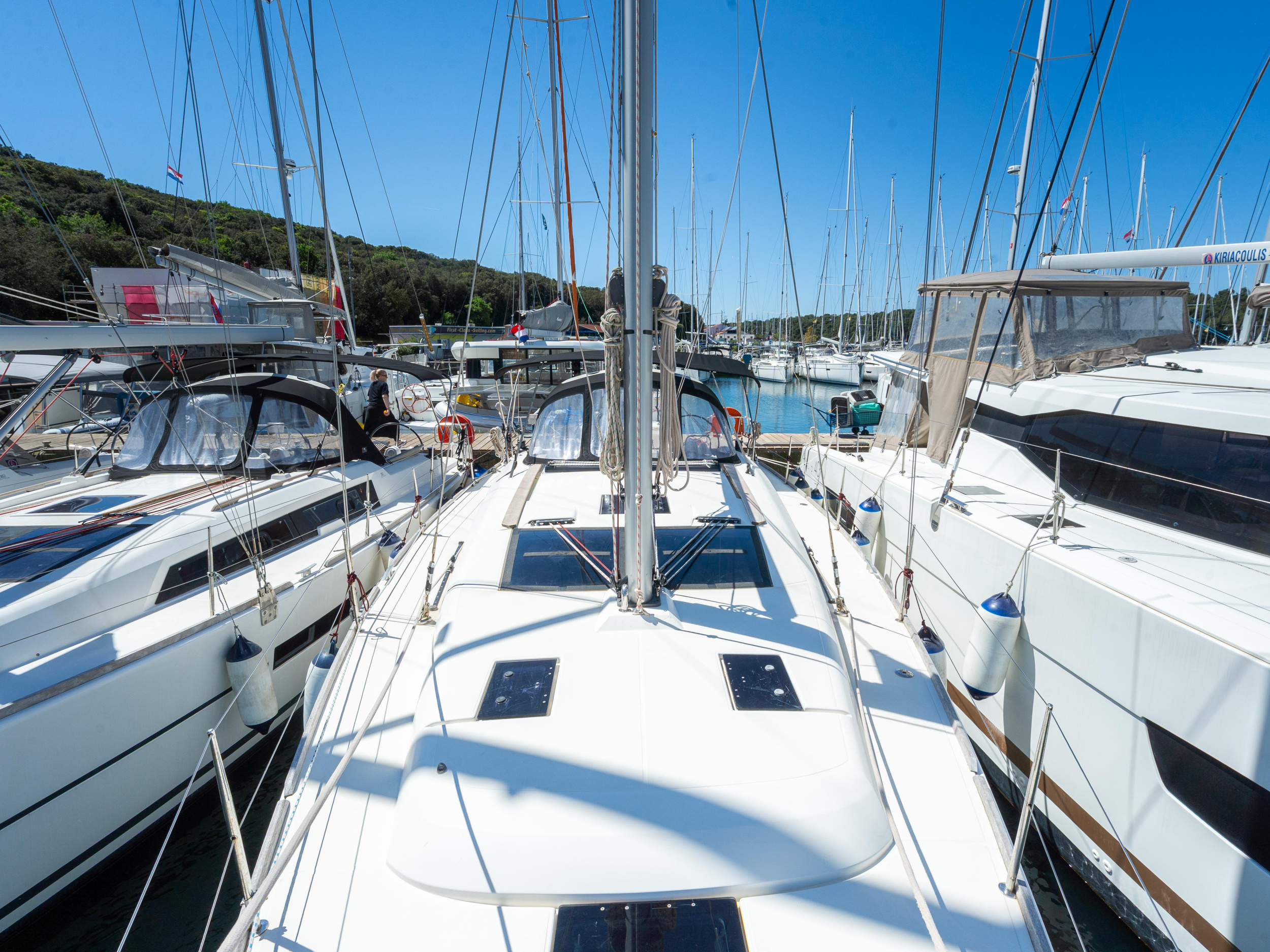 Dufour 412 Grand Large — photo 8