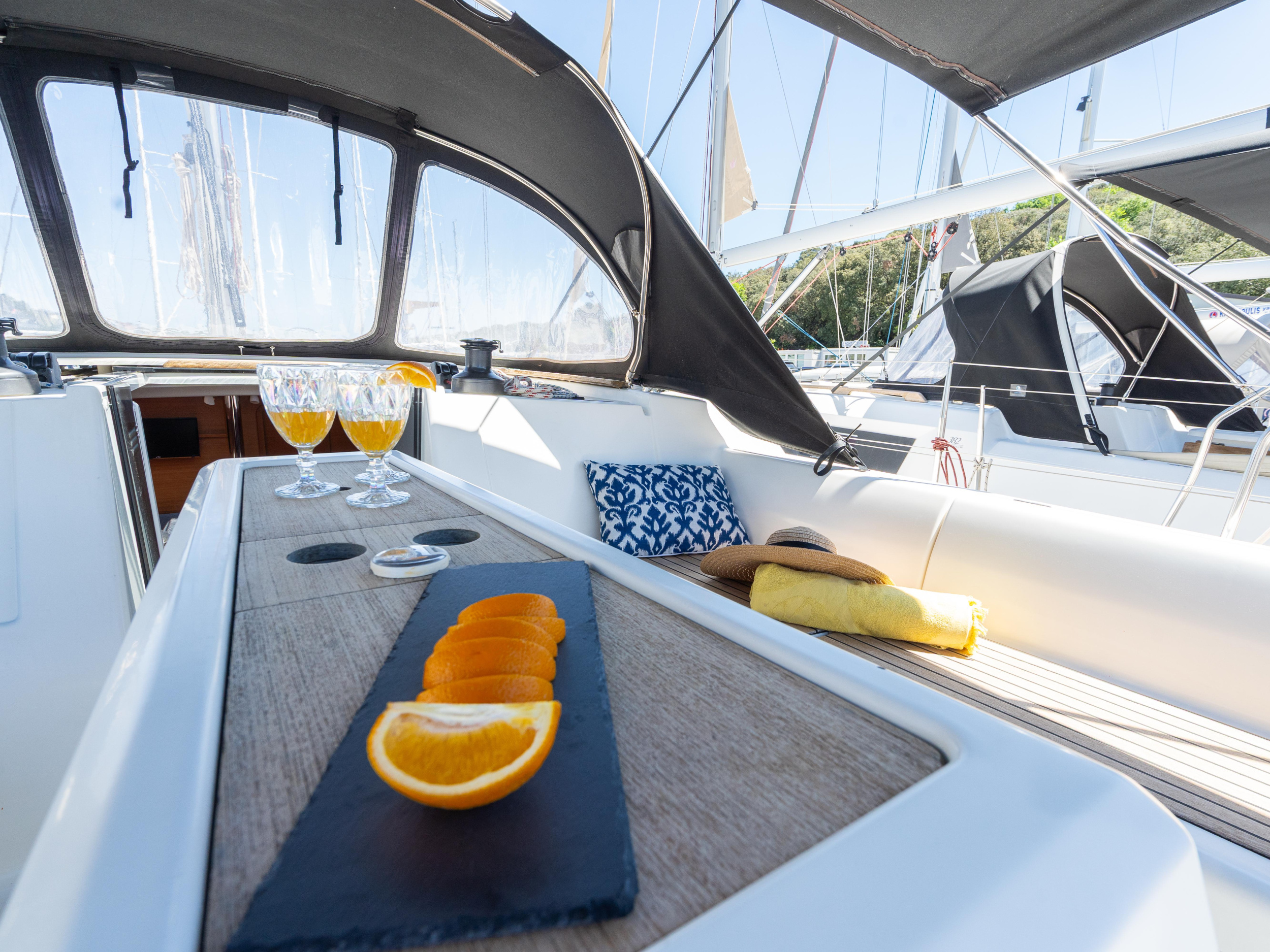 Dufour 412 Grand Large — photo 19