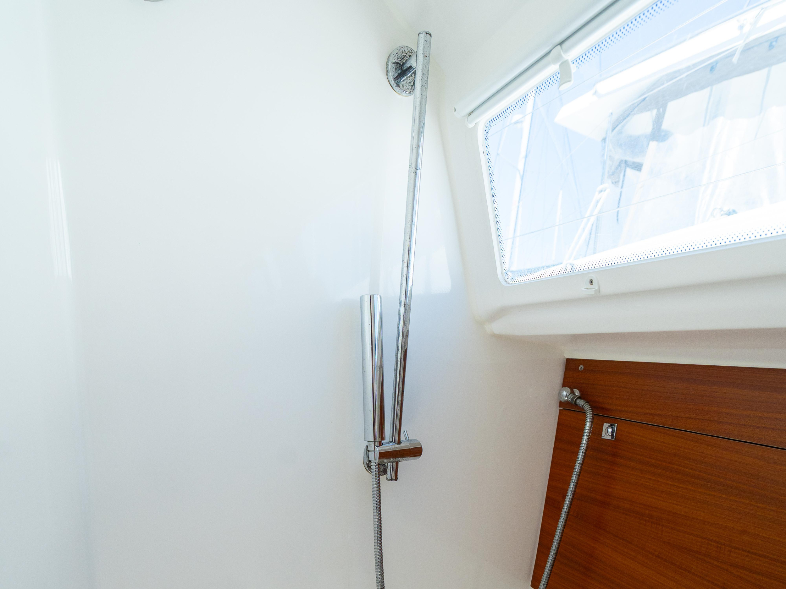 Dufour 412 Grand Large — photo 11