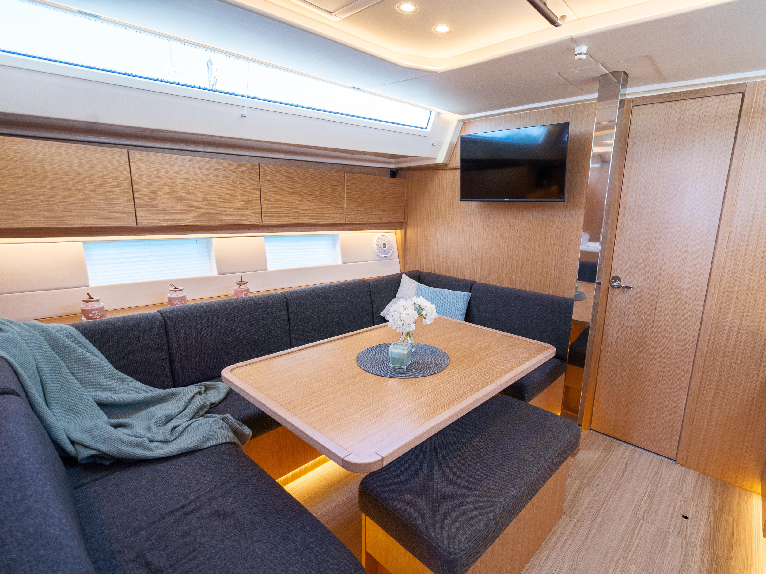 Bavaria C45 Style — photo 5