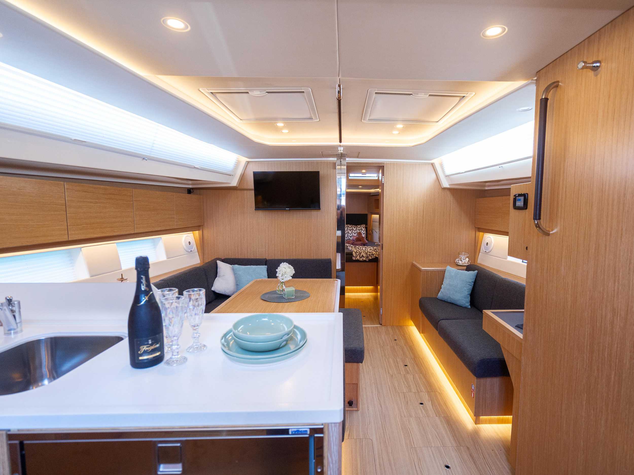 Bavaria C45 Style — photo 23
