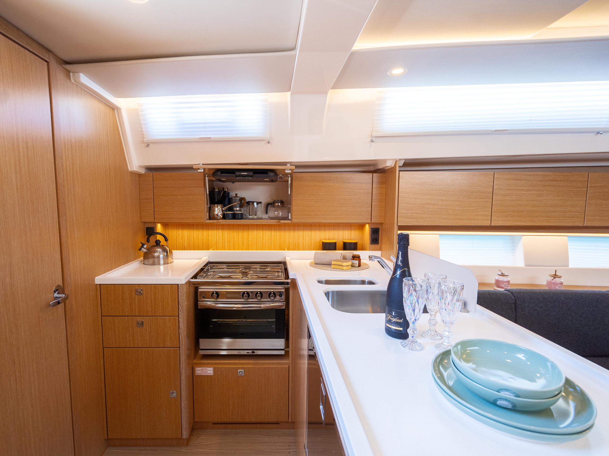 Bavaria C45 Style — photo 18