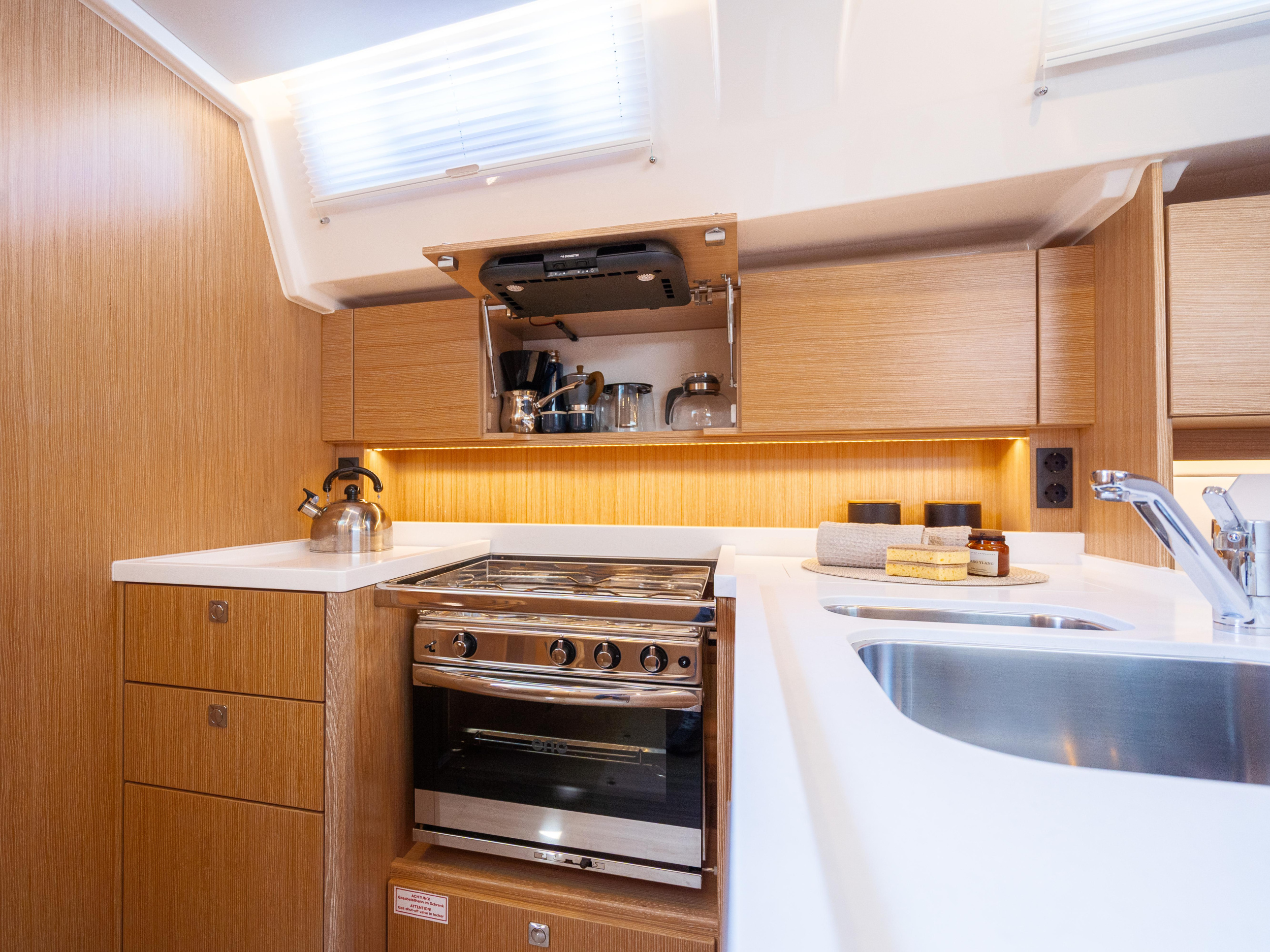 Bavaria C45 Style — photo 25