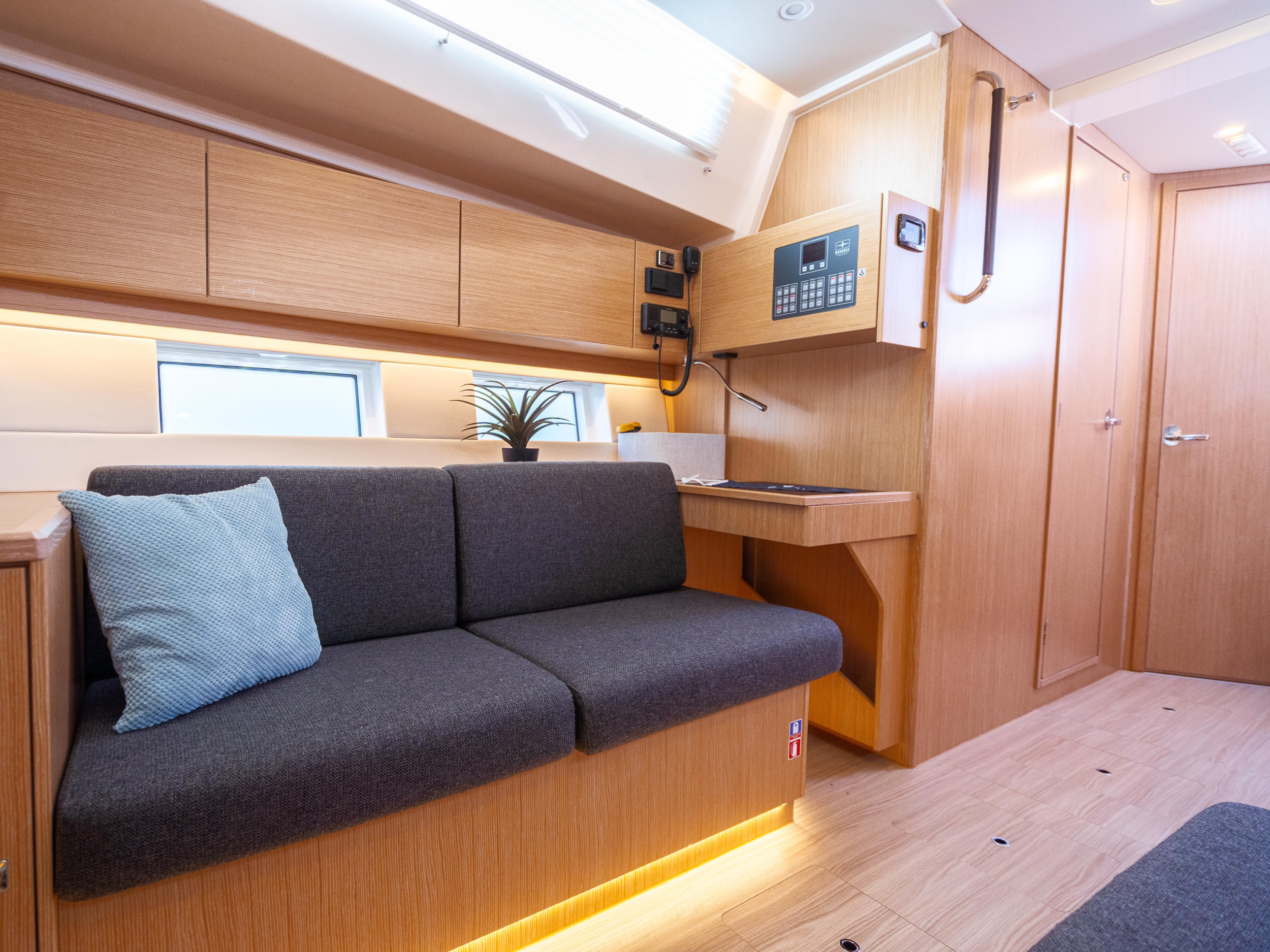 Bavaria C45 Style — photo 13