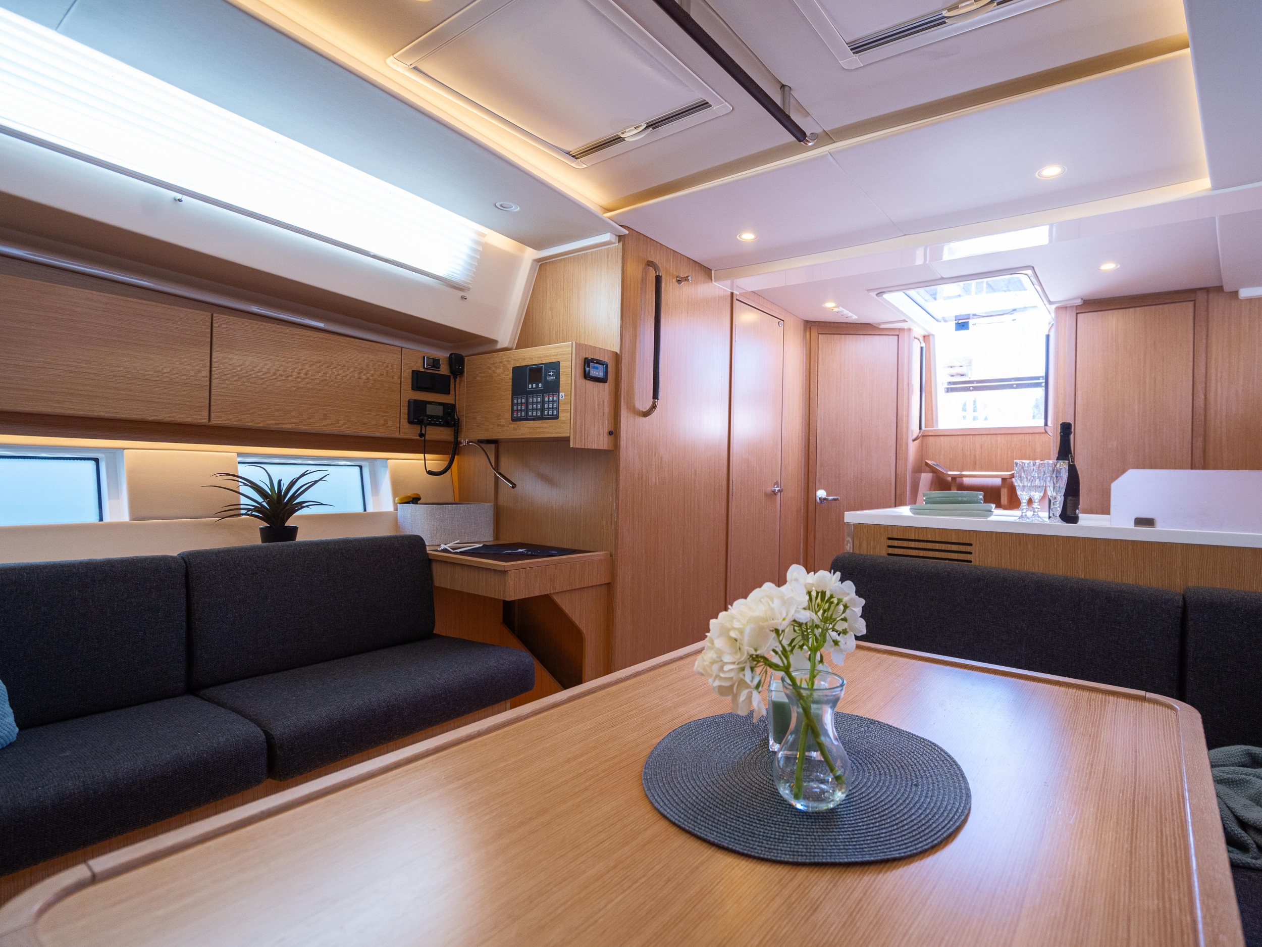 Bavaria C45 Style — photo 11