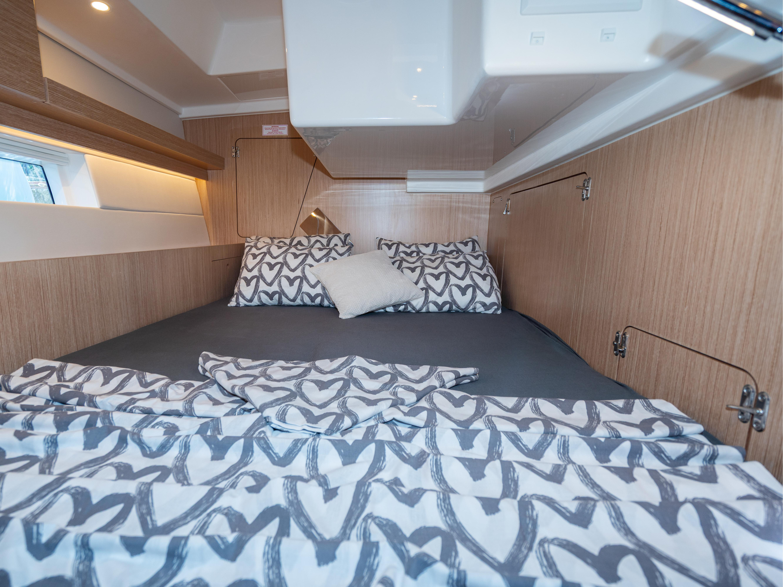 Bavaria C45 Style — photo 10
