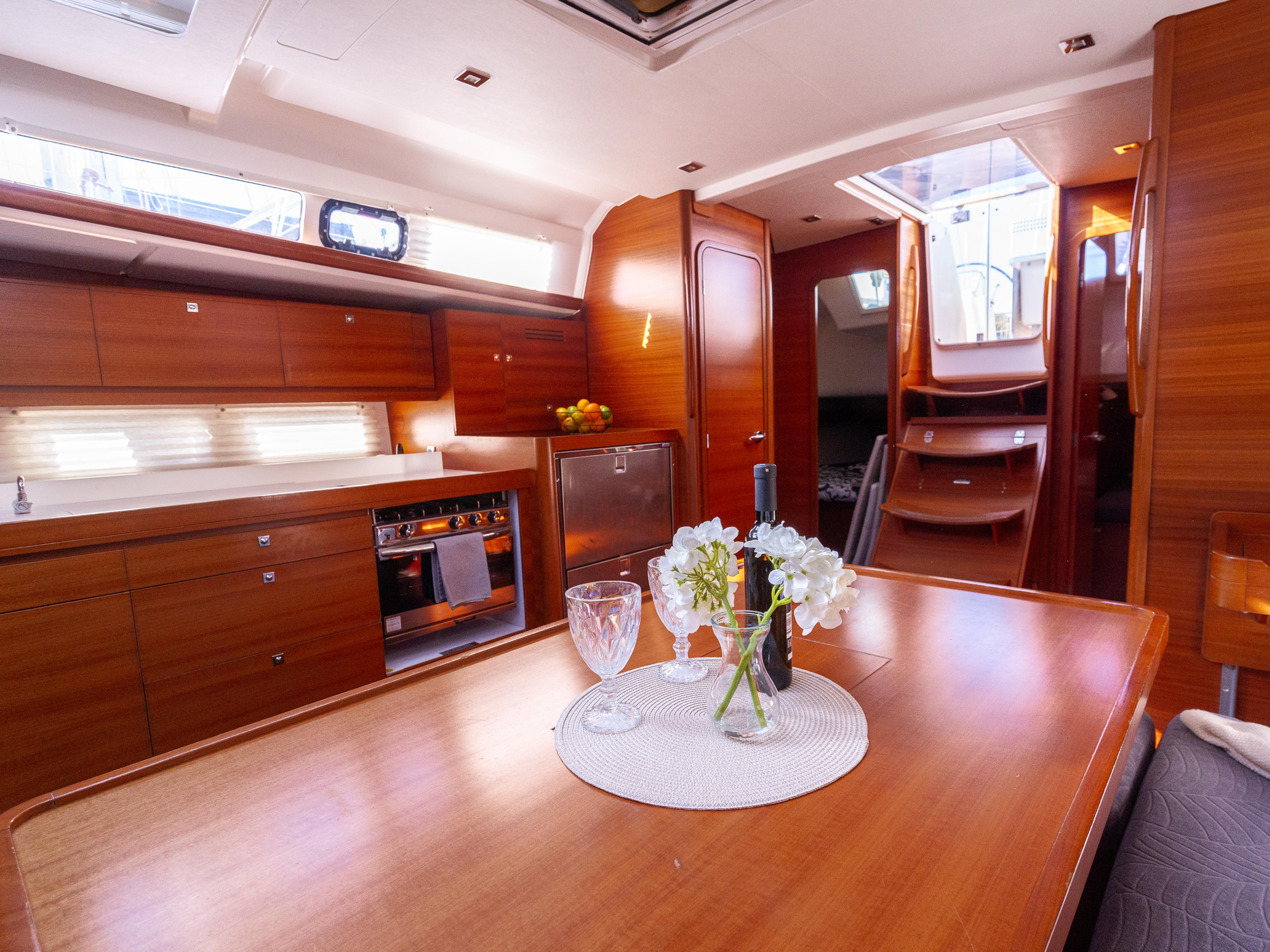 Dufour 460 Grand Large — photo 32