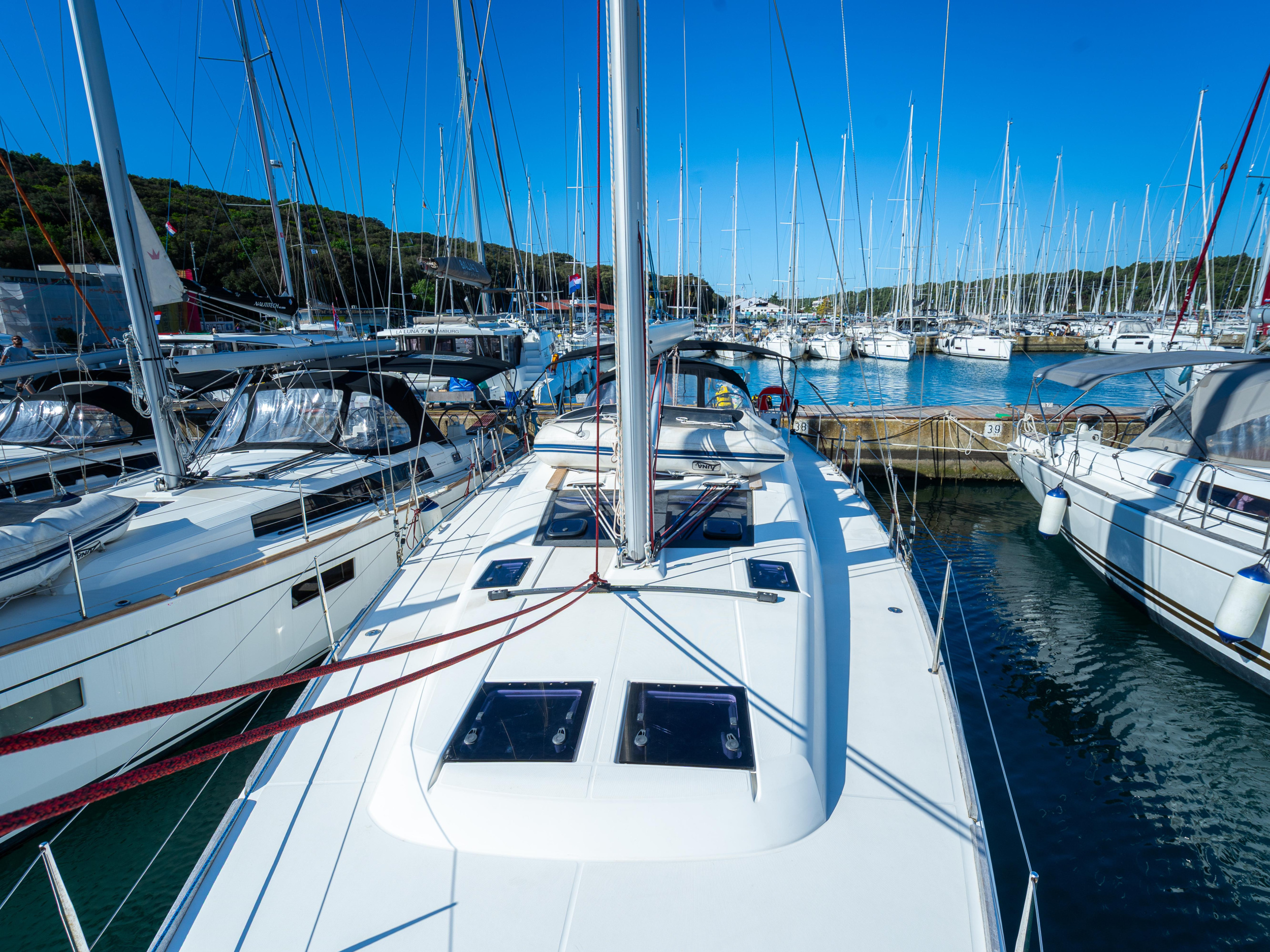 Dufour 460 Grand Large — photo 5
