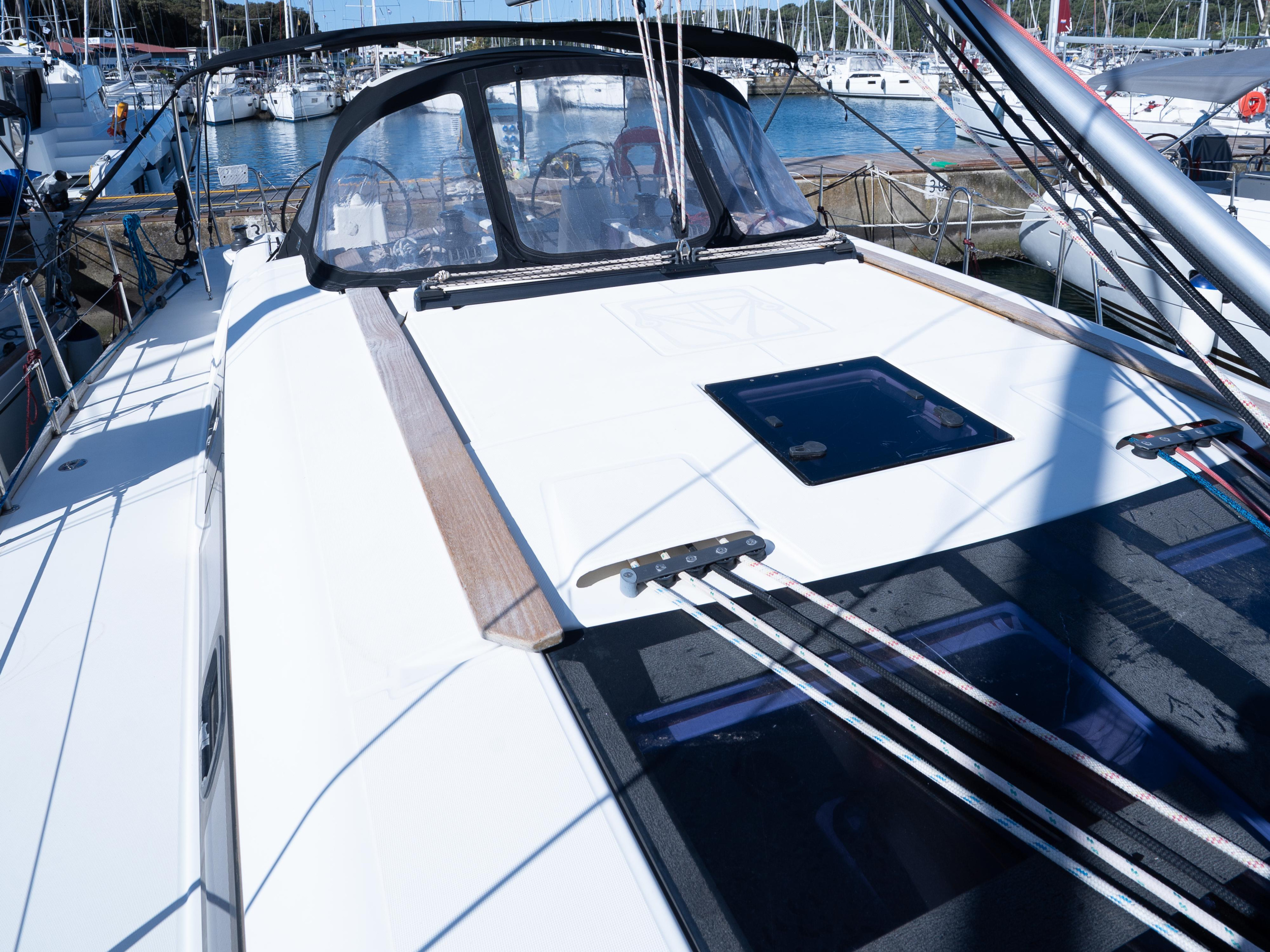 Dufour 460 Grand Large — photo 30