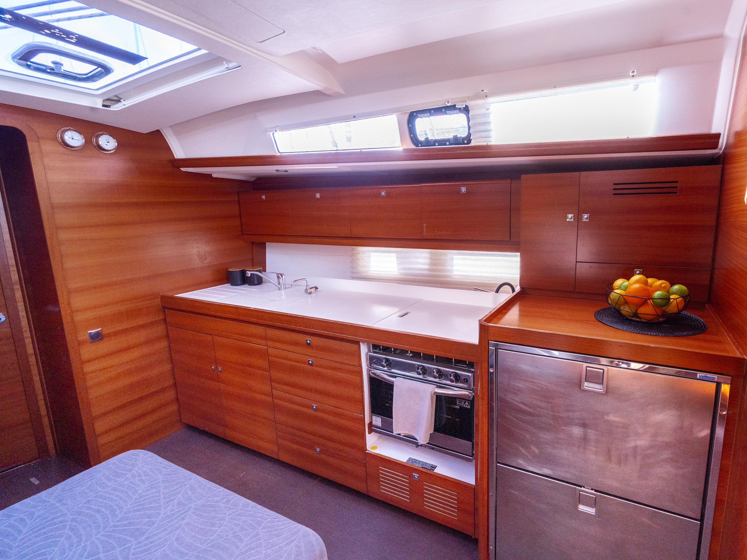 Dufour 460 Grand Large — photo 11
