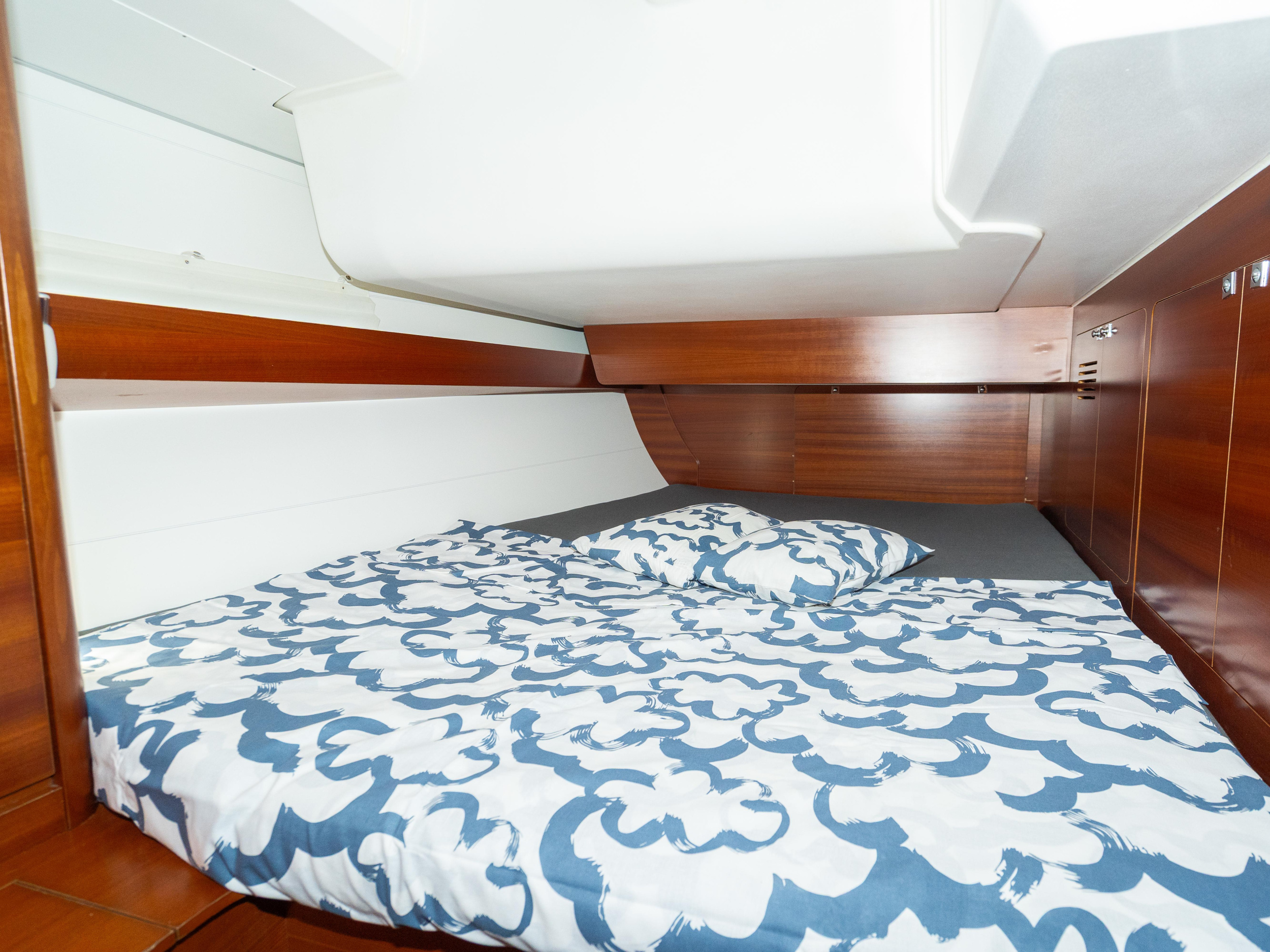Dufour 460 Grand Large — photo 18