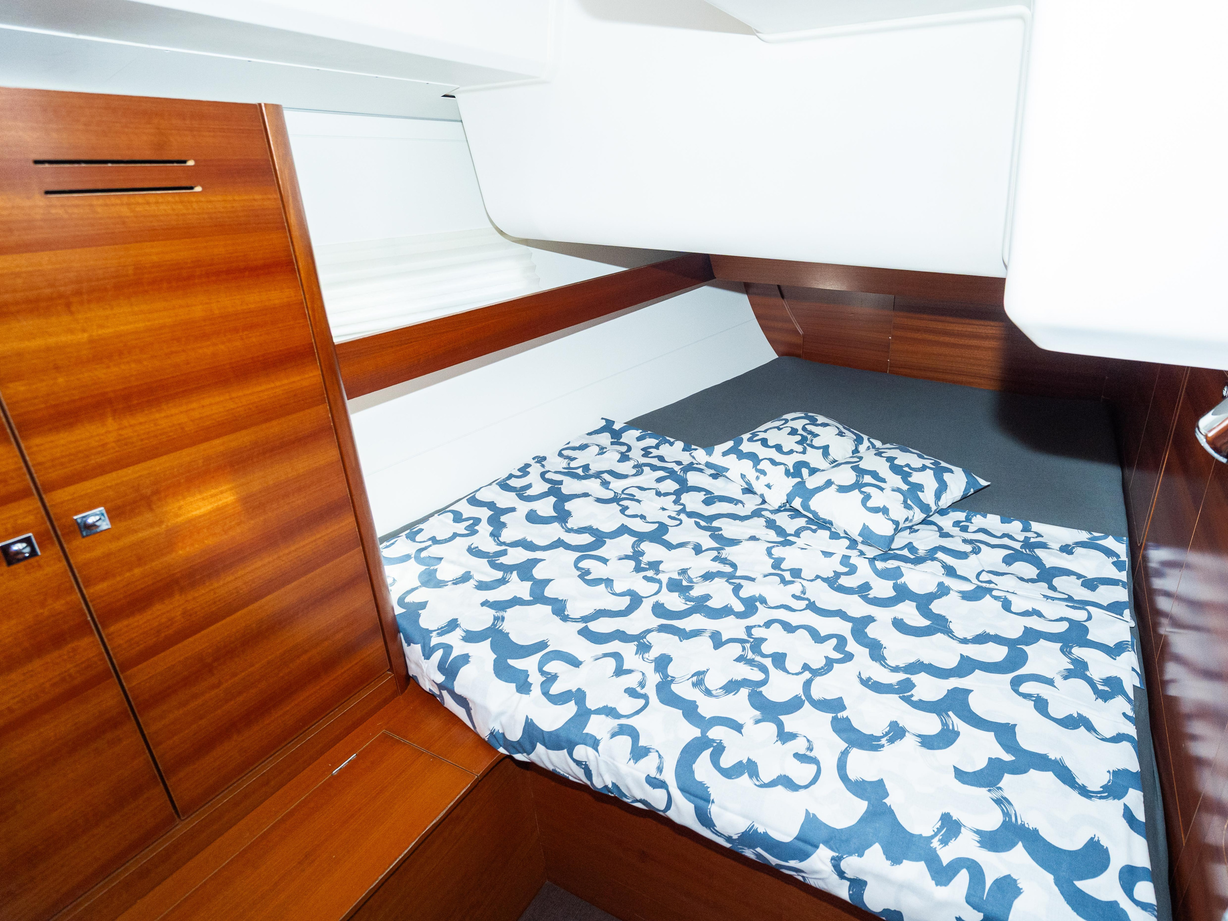 Dufour 460 Grand Large — photo 15
