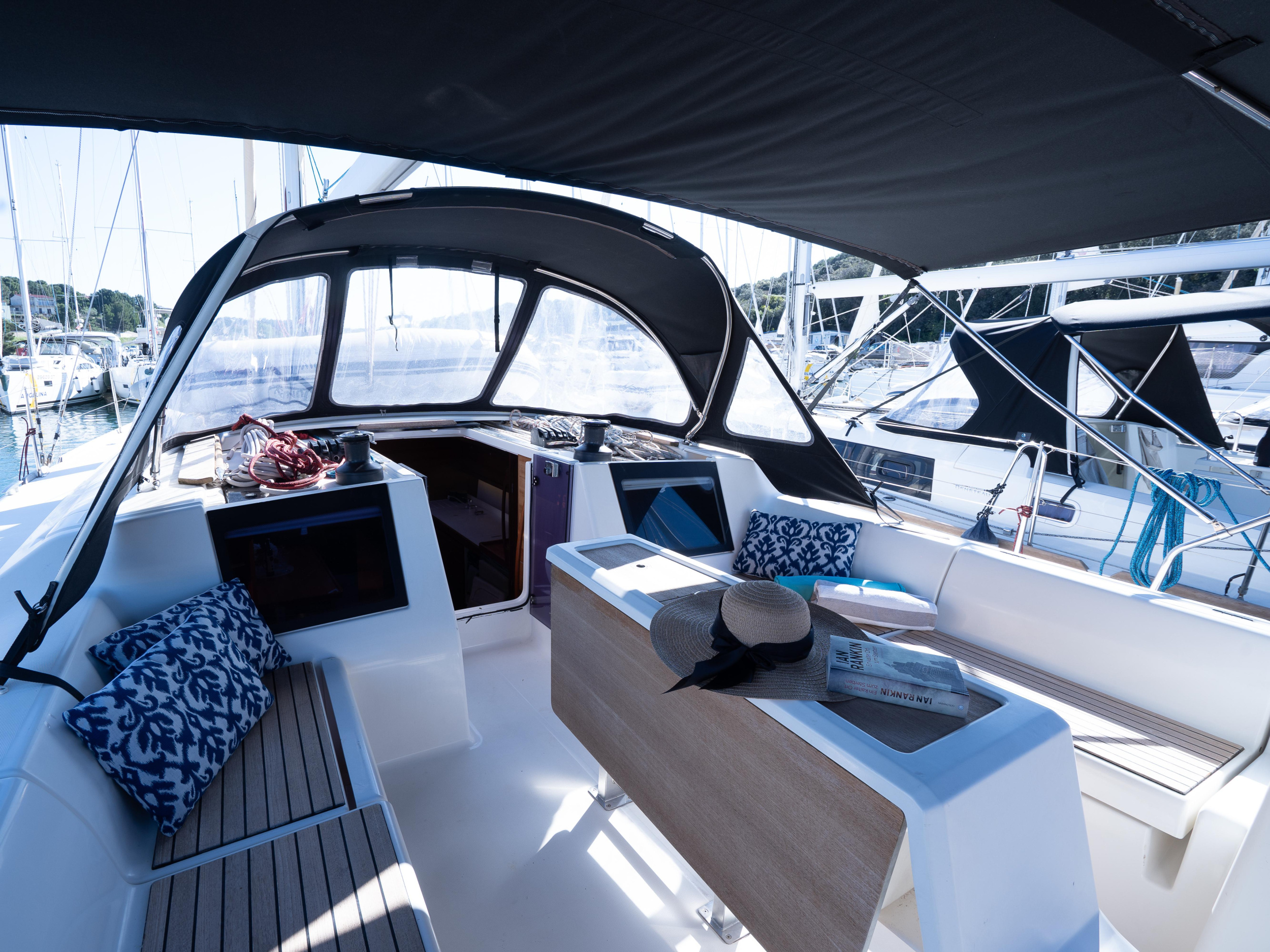 Dufour 460 Grand Large — photo 38