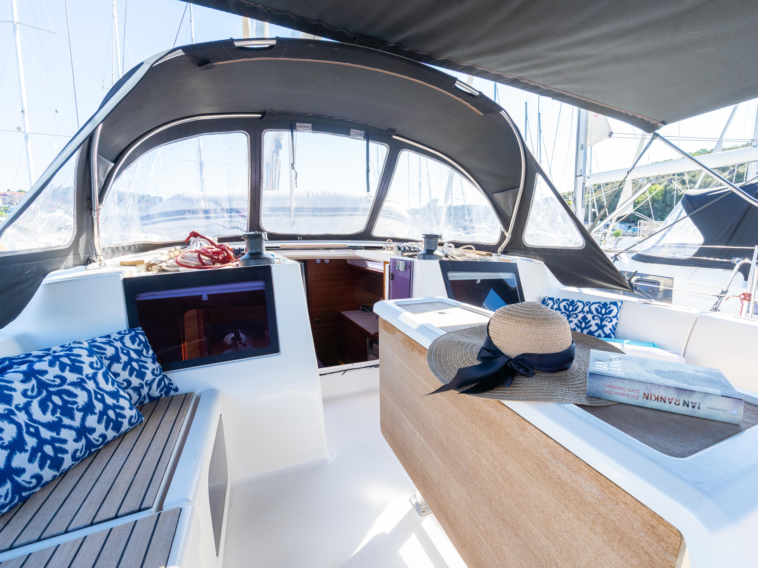 Dufour 460 Grand Large — photo 10