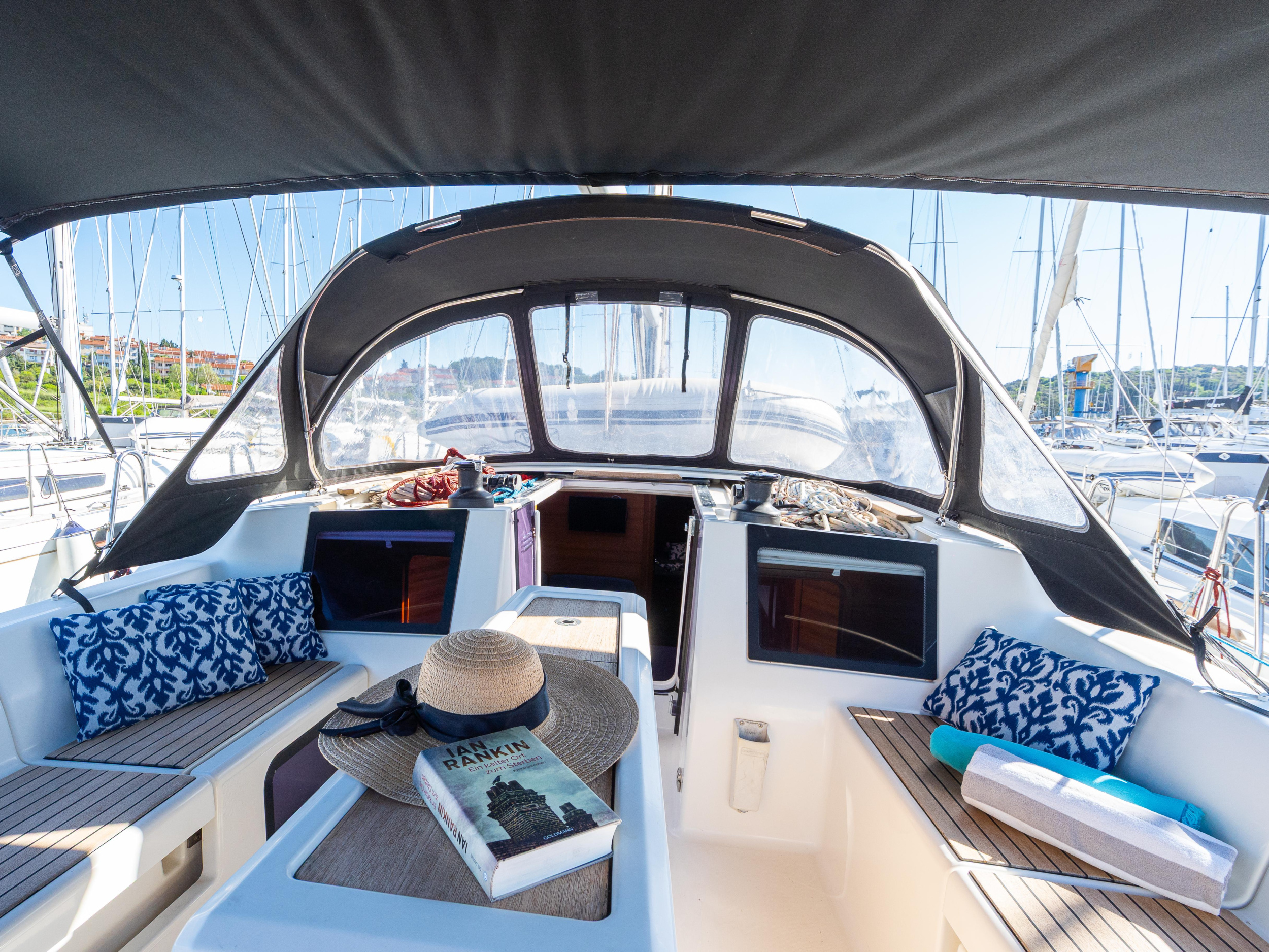 Dufour 460 Grand Large — photo 26