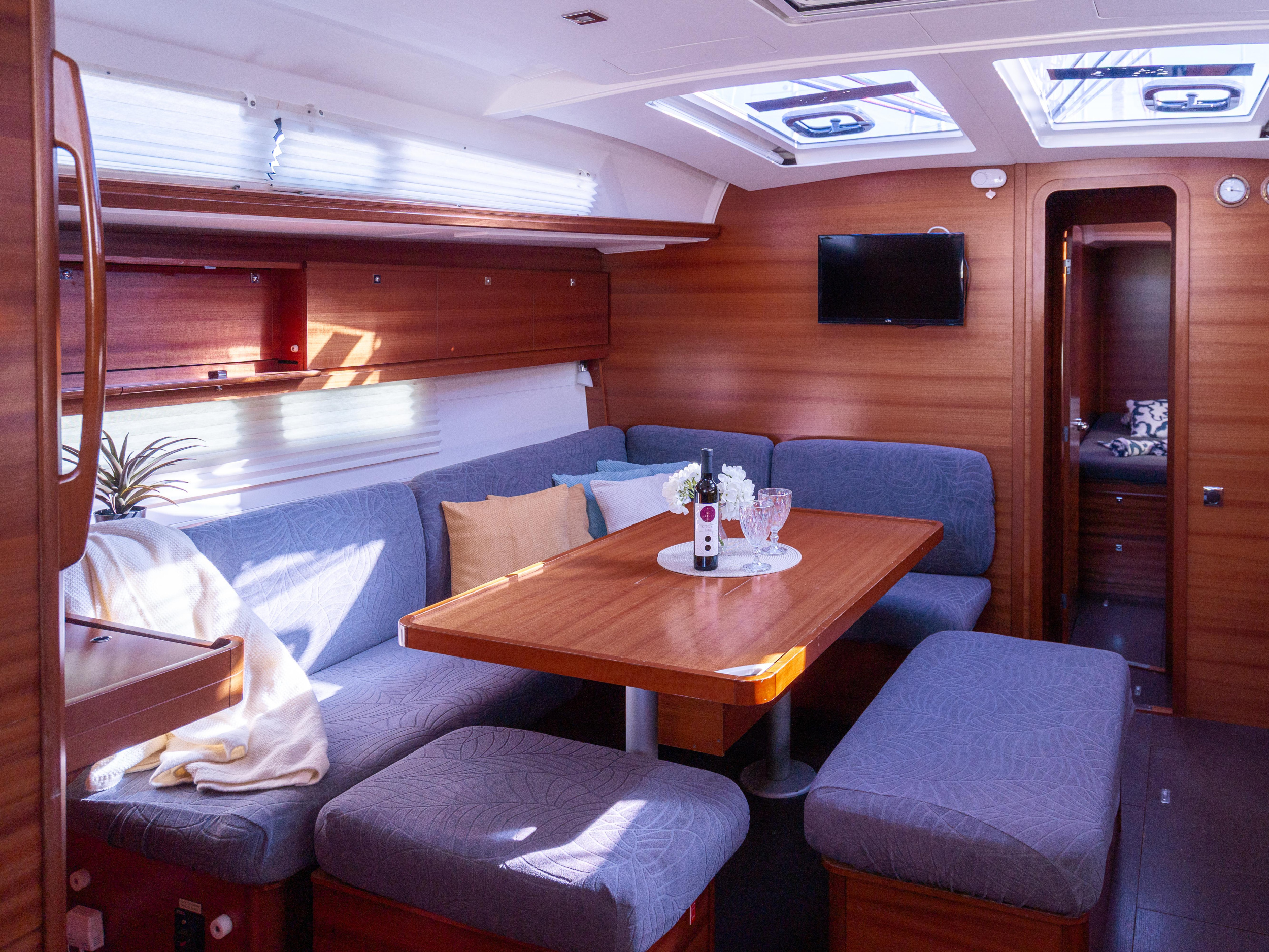 Dufour 460 Grand Large — photo 33