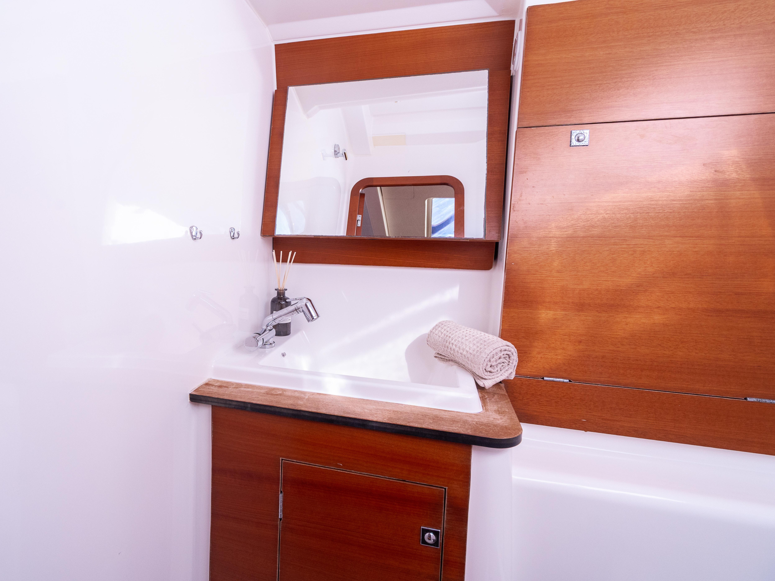 Dufour 460 Grand Large — photo 16