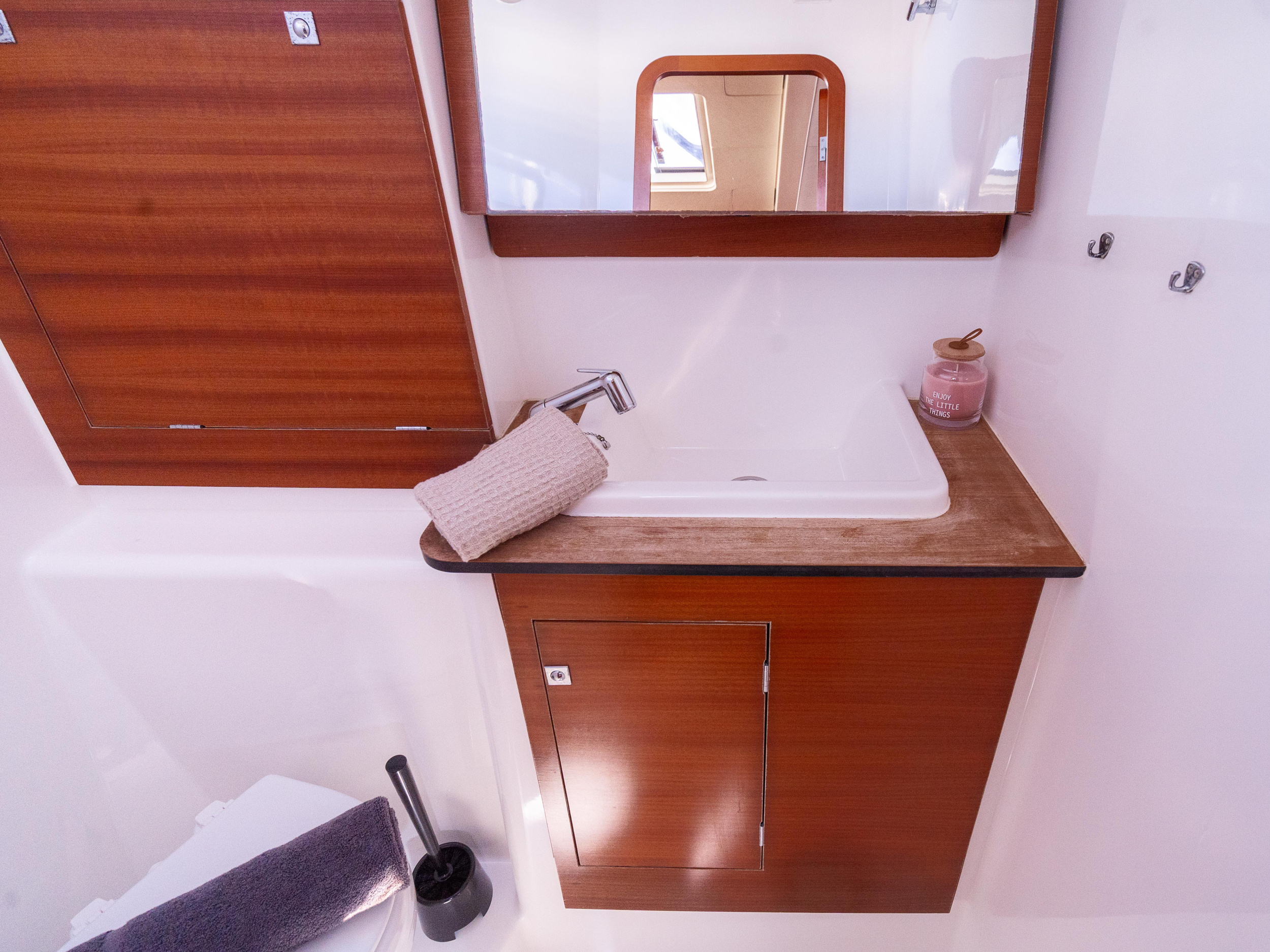 Dufour 460 Grand Large — photo 37