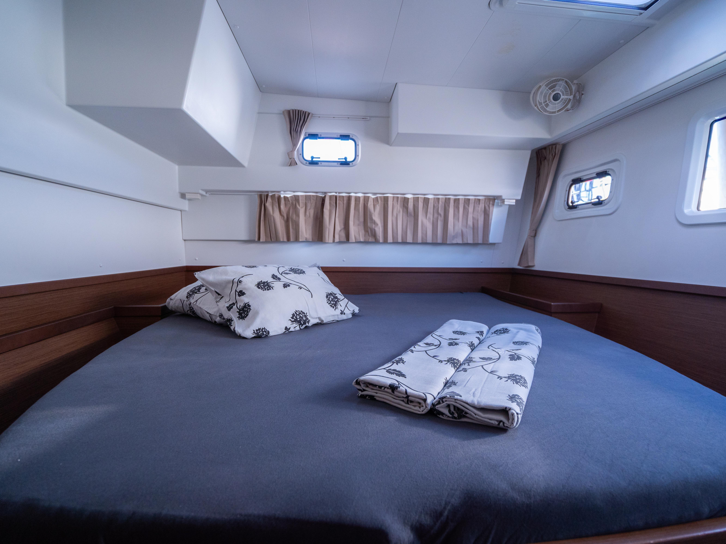 Lagoon 42 — photo 25