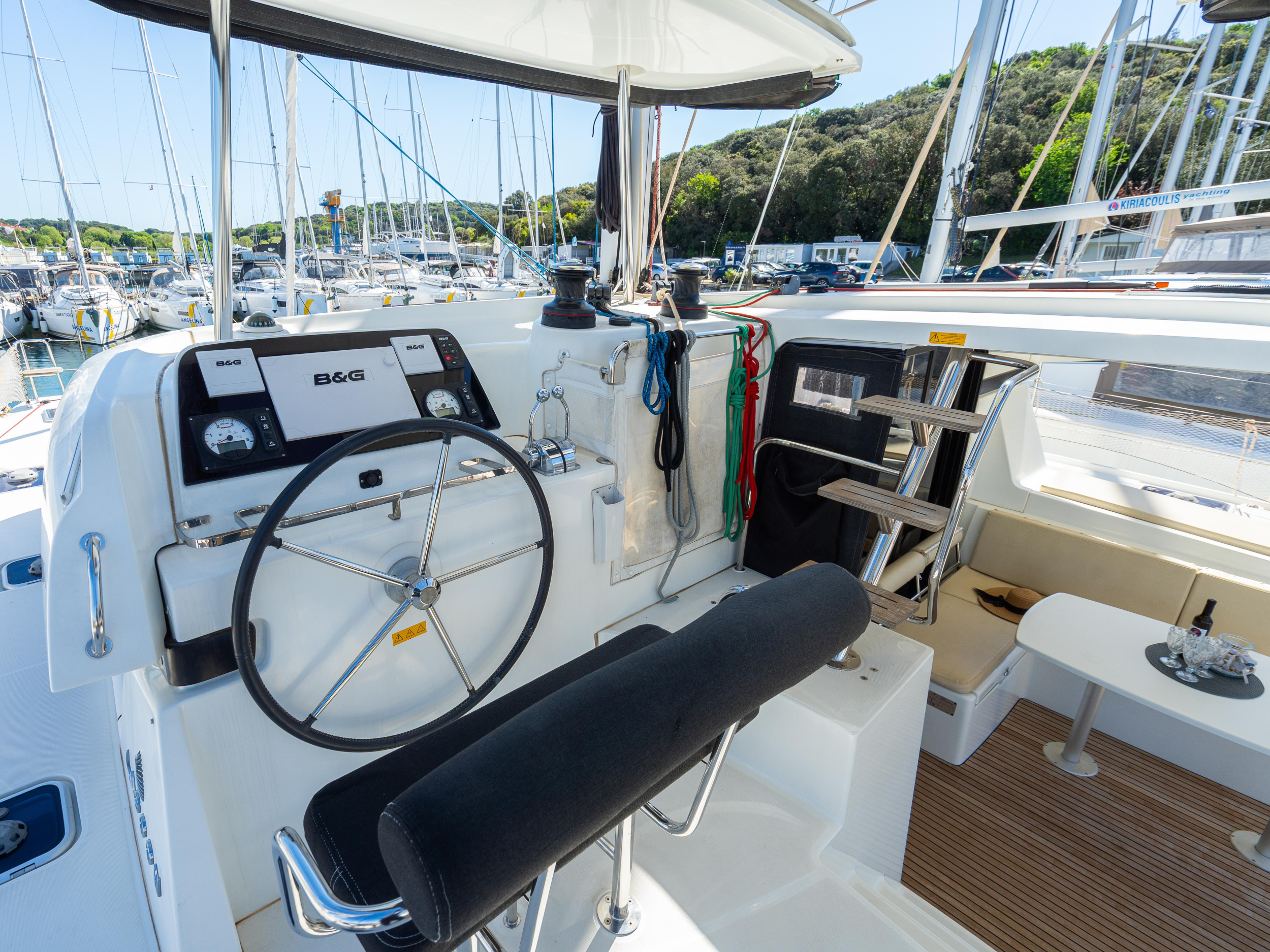 Lagoon 42 — photo 42