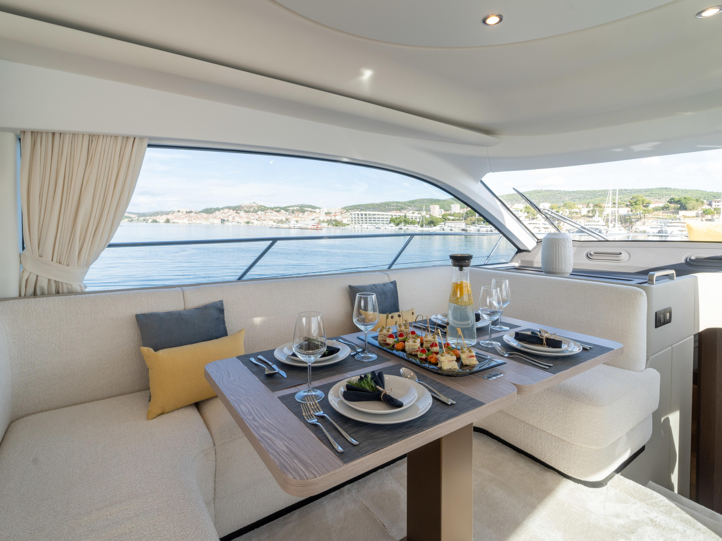 Azimut 53 Fly — photo 8