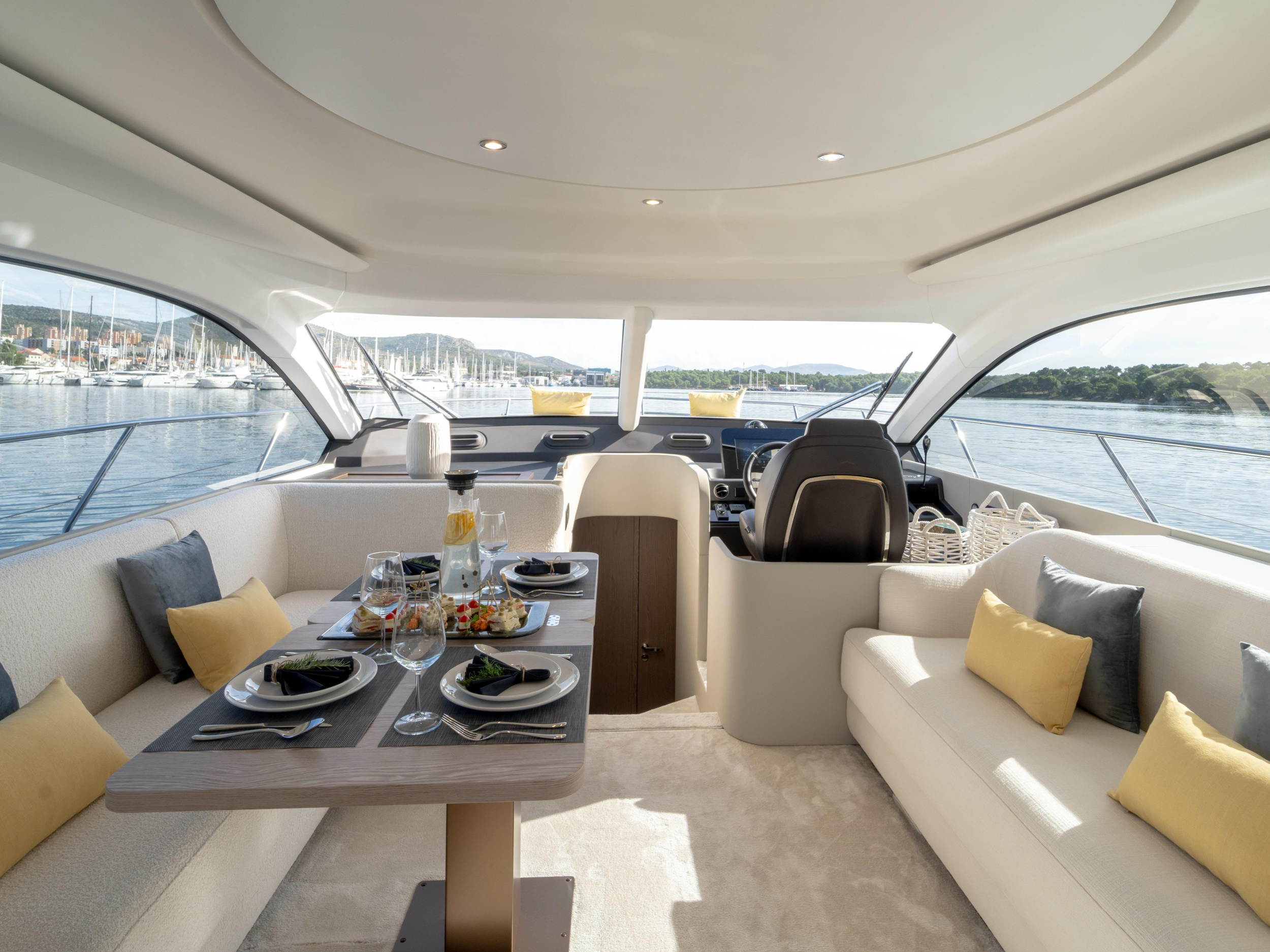 Azimut 53 Fly — photo 2