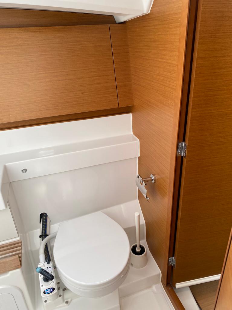 Sun Odyssey 440 — photo 22