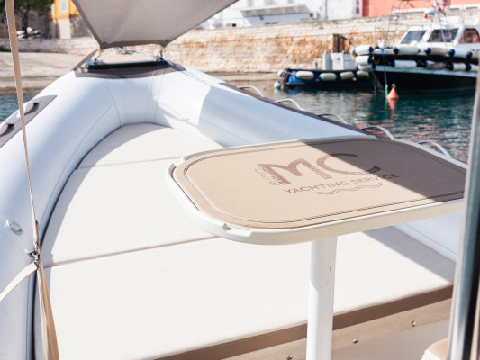 Motorboat 6.70 — photo 3