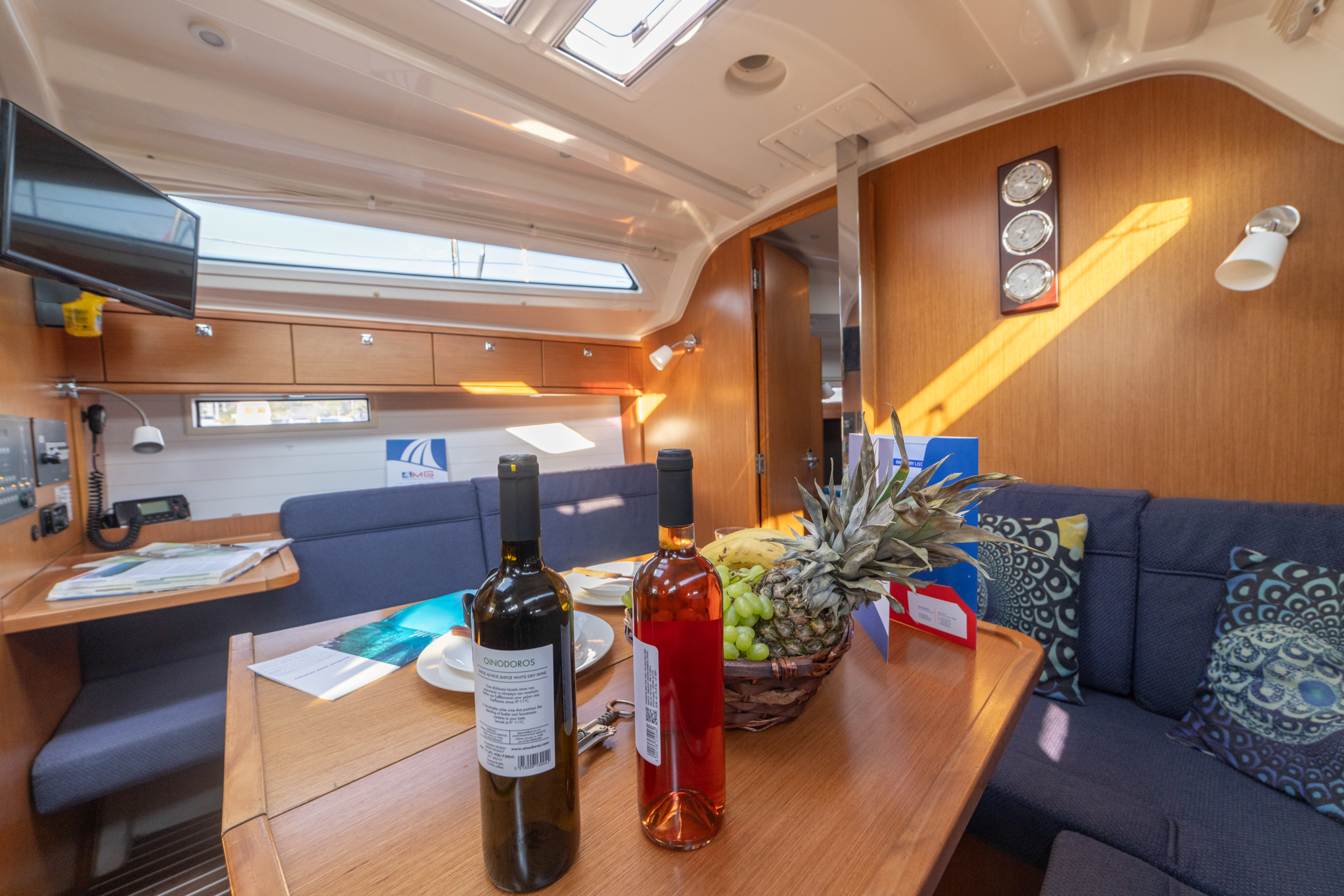 Bavaria Cruiser 37 (3 cab.) — photo 14