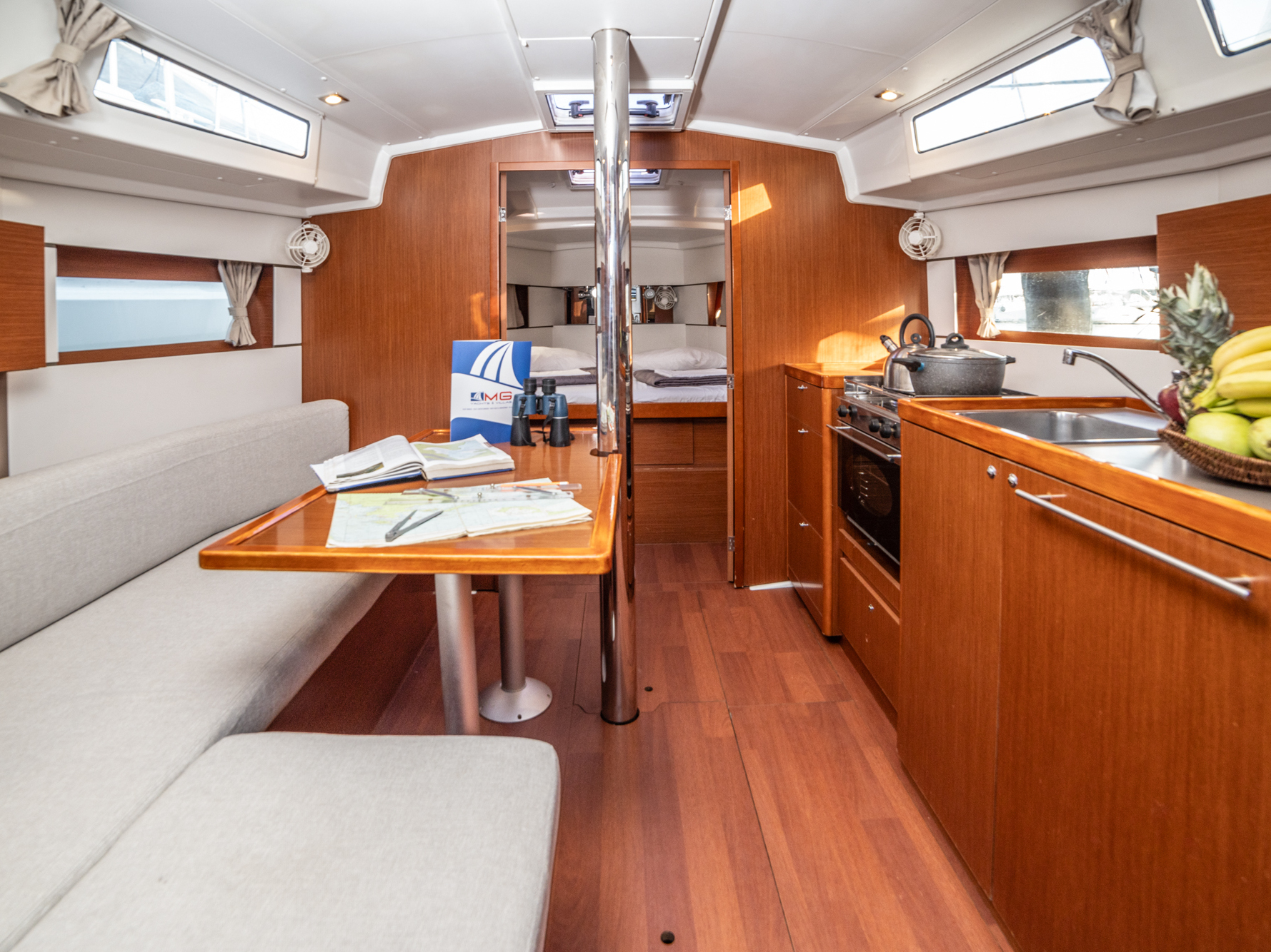 Oceanis 38.1 (3 cab.) — photo 13