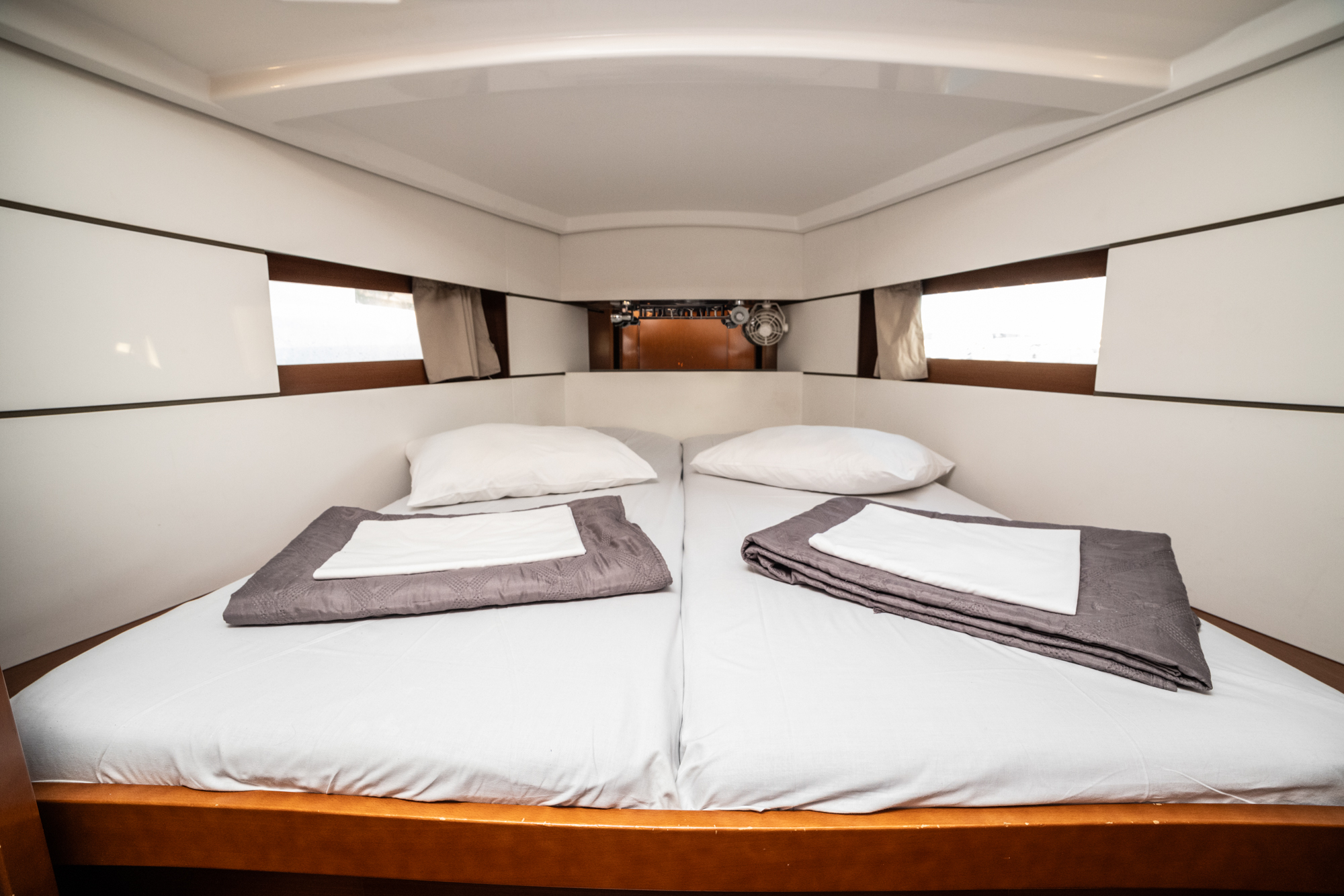 Oceanis 38.1 (3 cab.) — photo 6