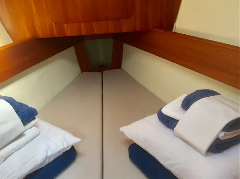 Sun Odyssey 32 (2 cab.) — photo 5