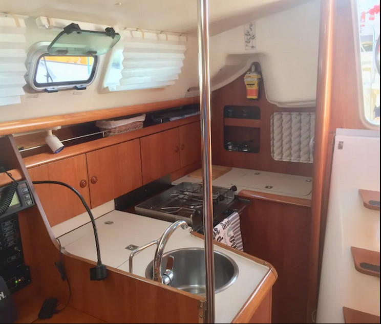 Sun Odyssey 32 (2 cab.) — photo 7