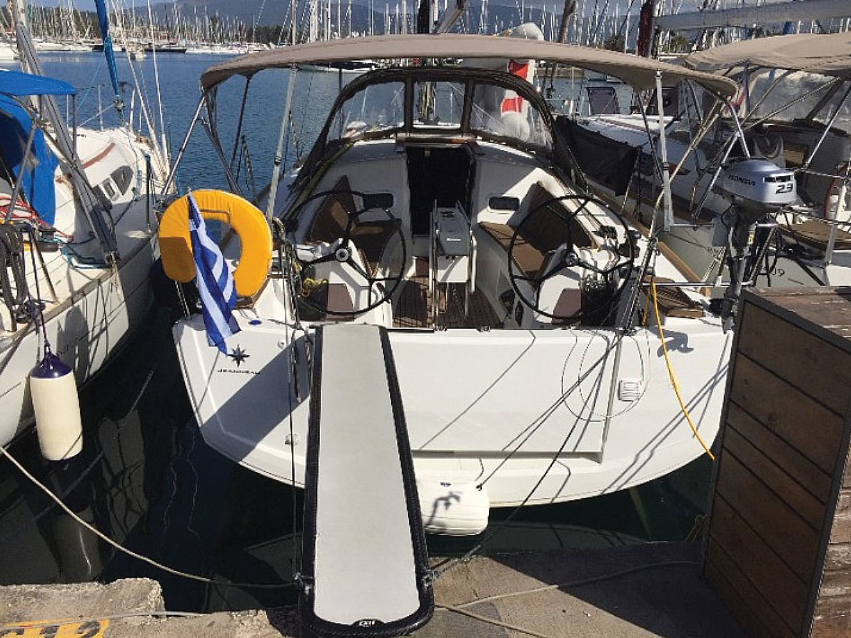 Sun Odyssey 349 (3 cab.) — photo 9
