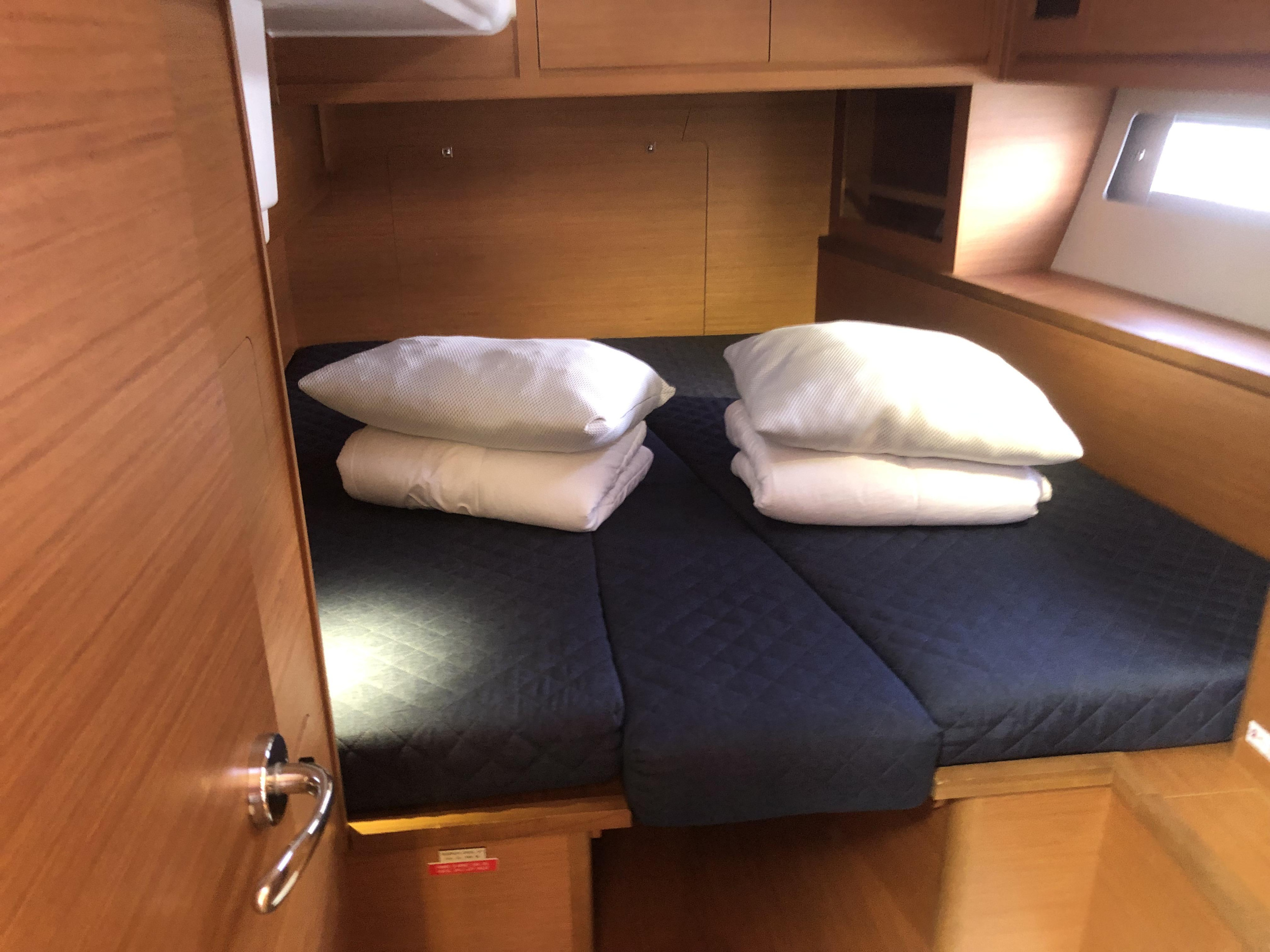 Dufour 530 Owner's version — photo 15