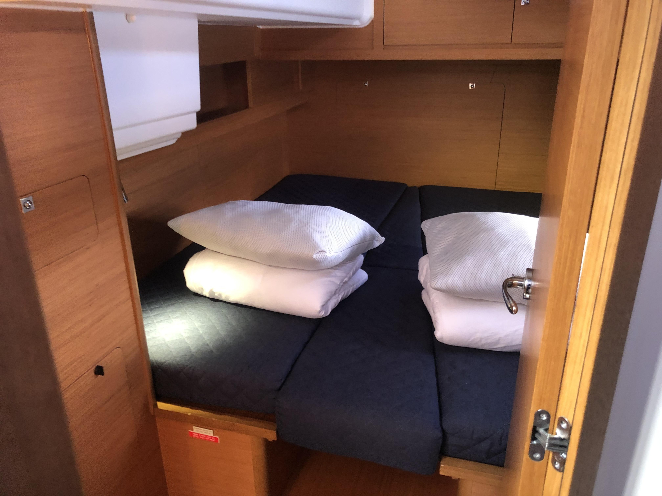 Dufour 530 Owner's version — photo 43