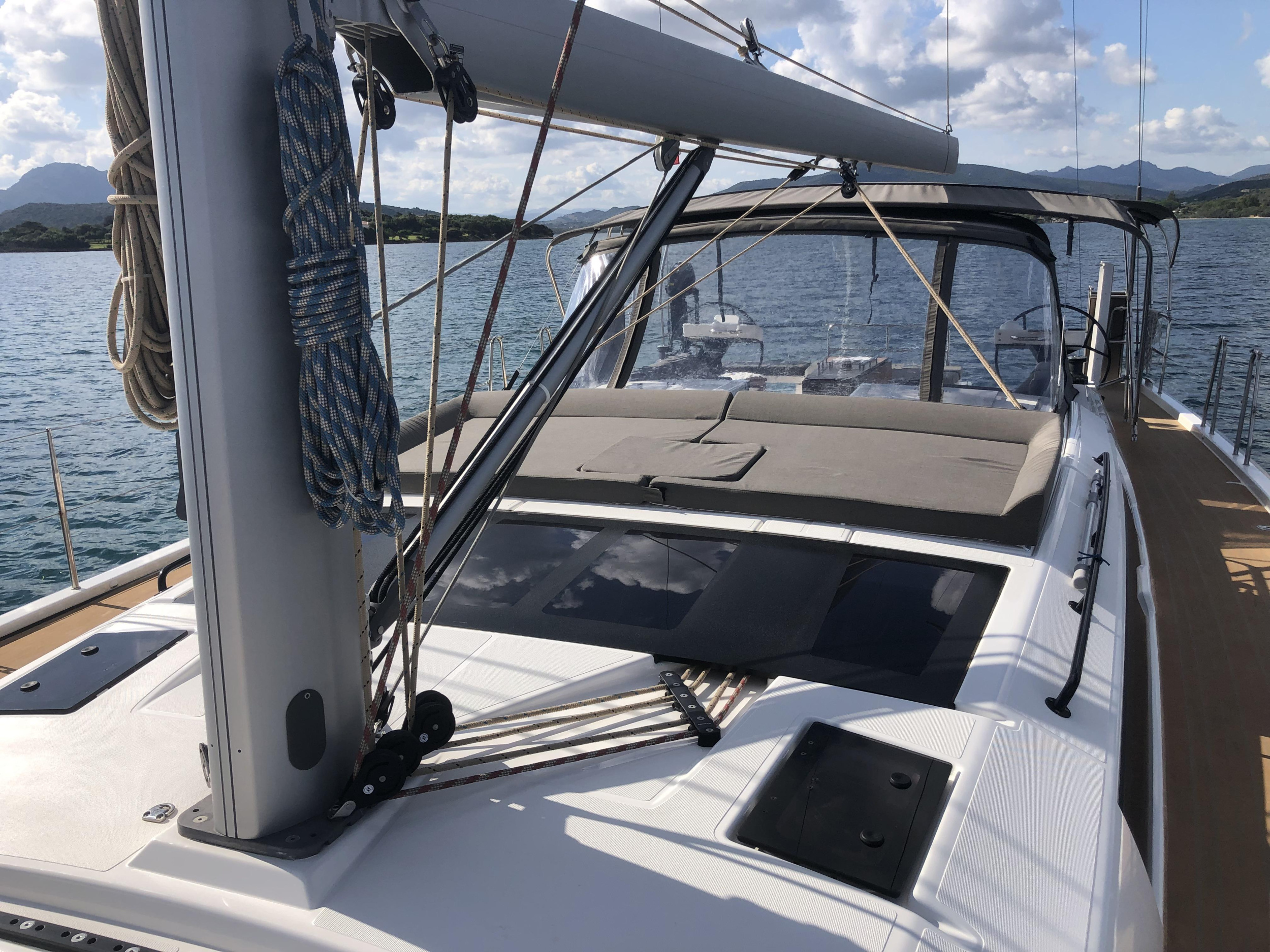 Dufour 530 Owner's version — photo 13