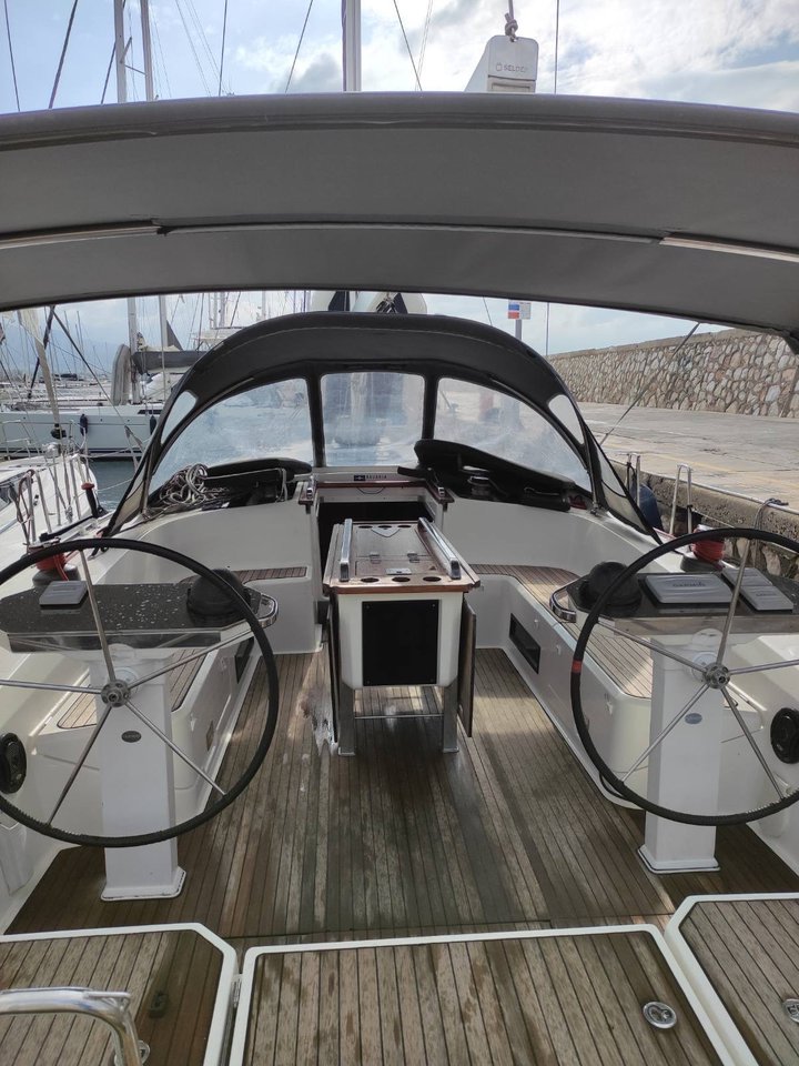 Bavaria Cruiser 56 — photo 6