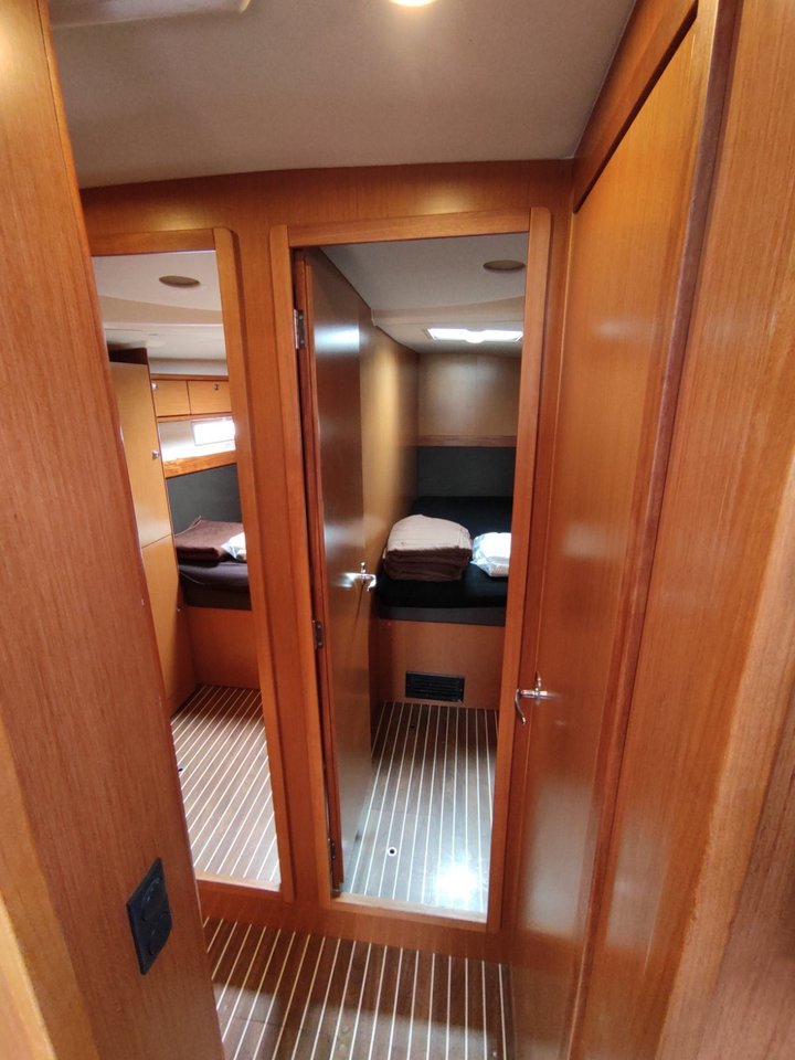 Bavaria Cruiser 56 — photo 7