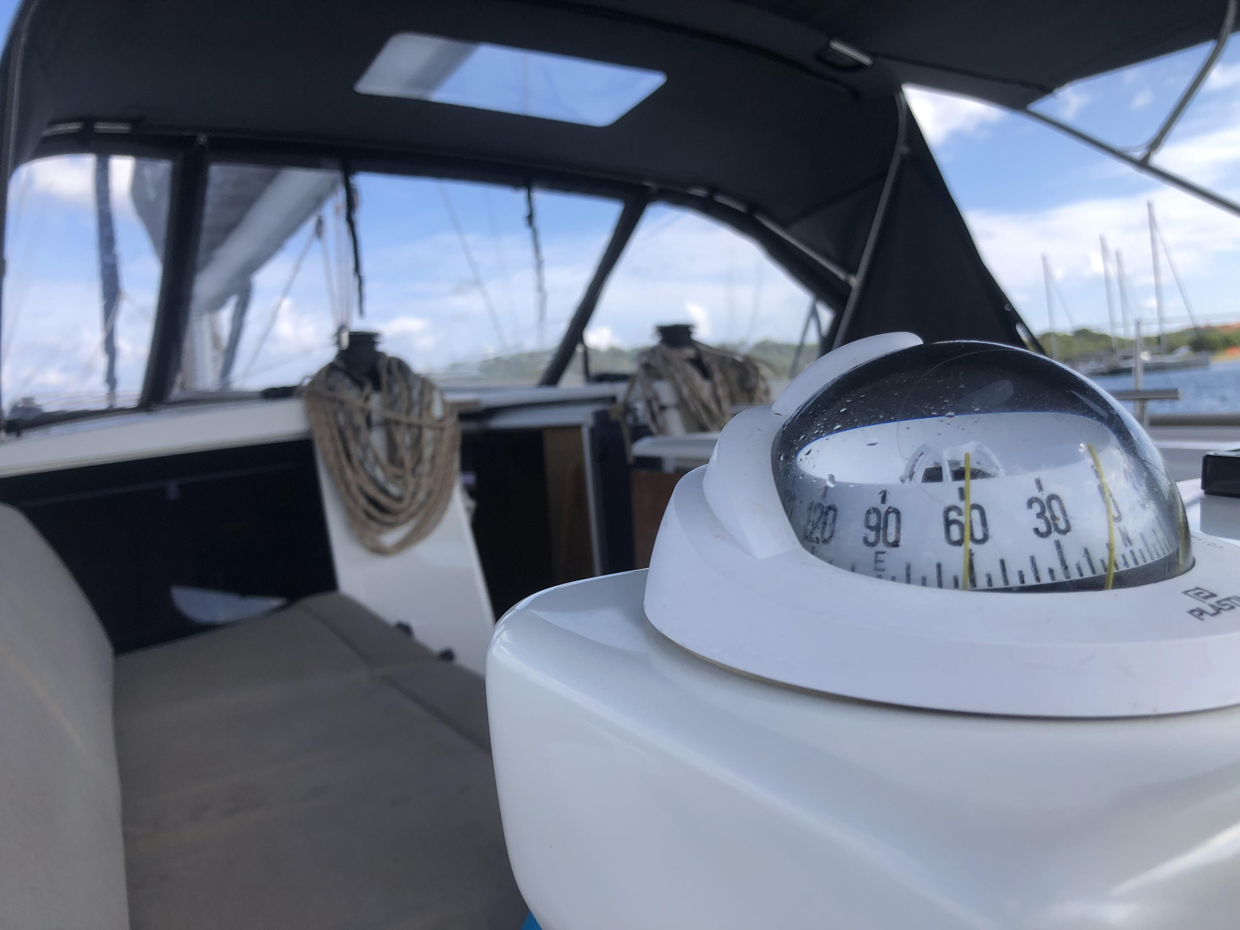 Dufour 430 Grand Large — photo 29
