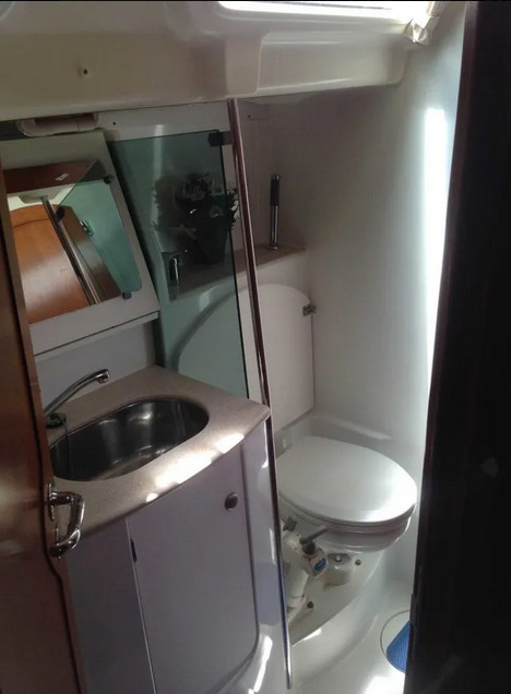 Sun Odyssey 49 (4 cab.) — photo 4