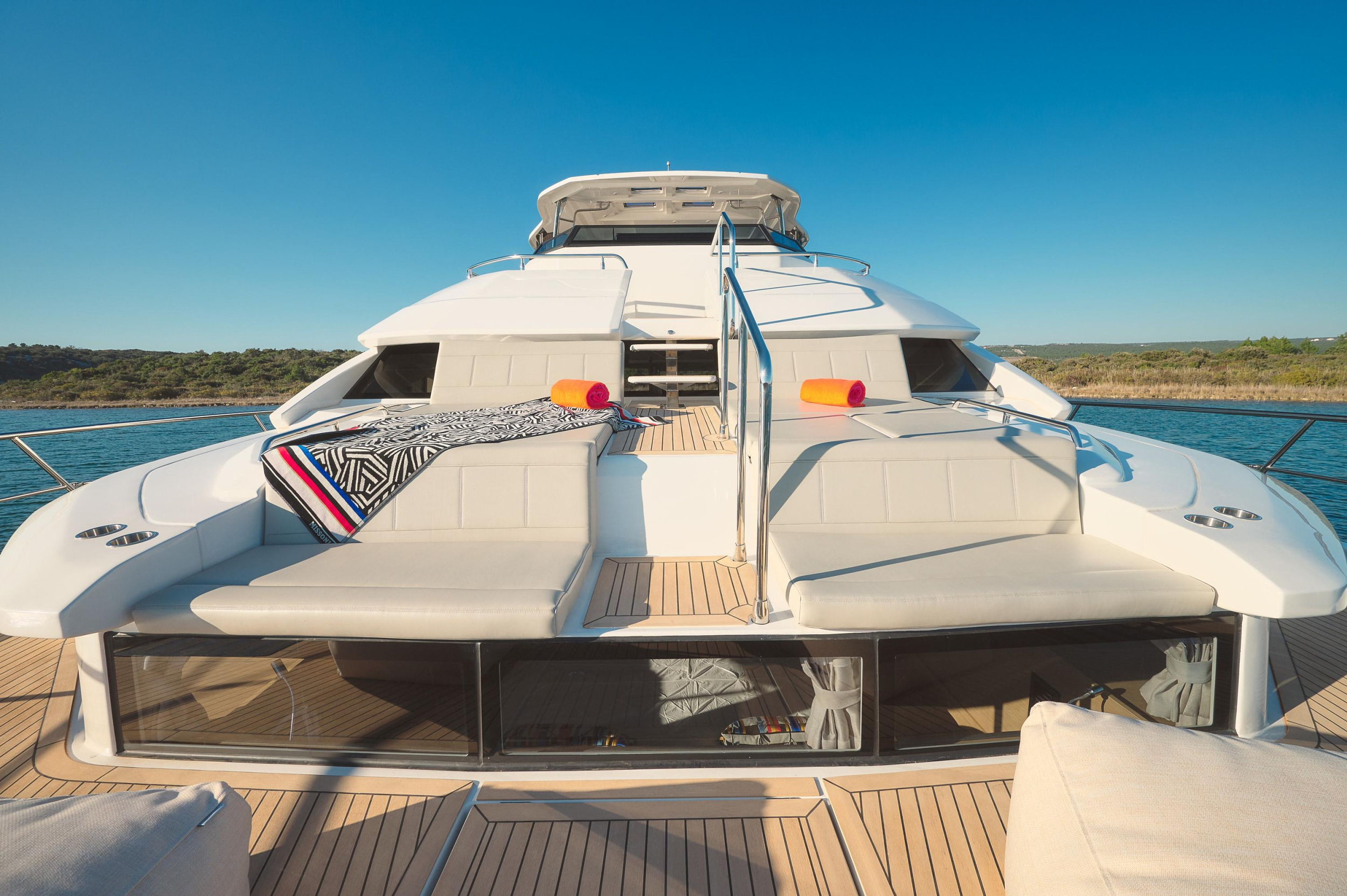 Aquila 54 — photo 12
