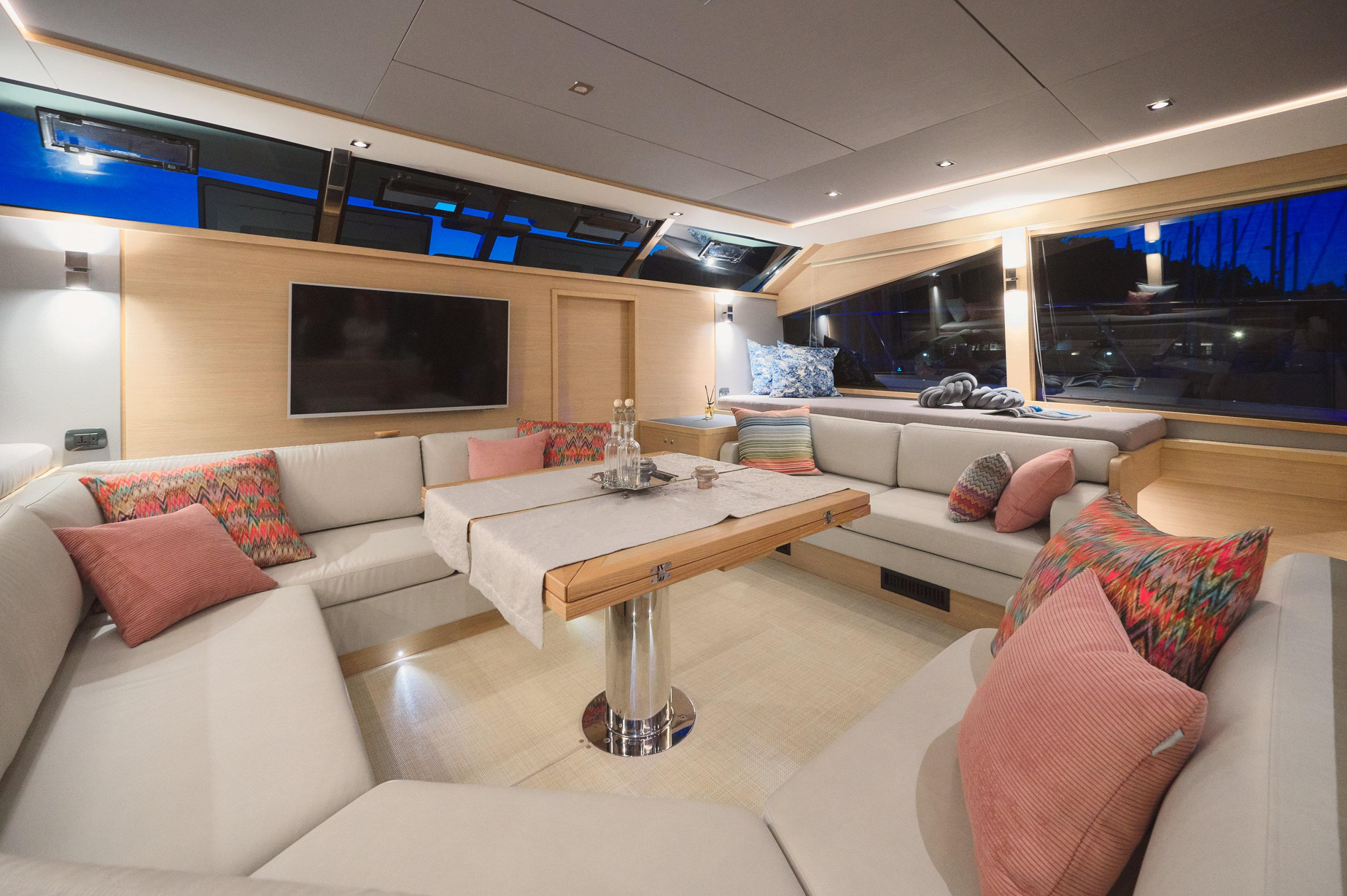 Aquila 54 — photo 8
