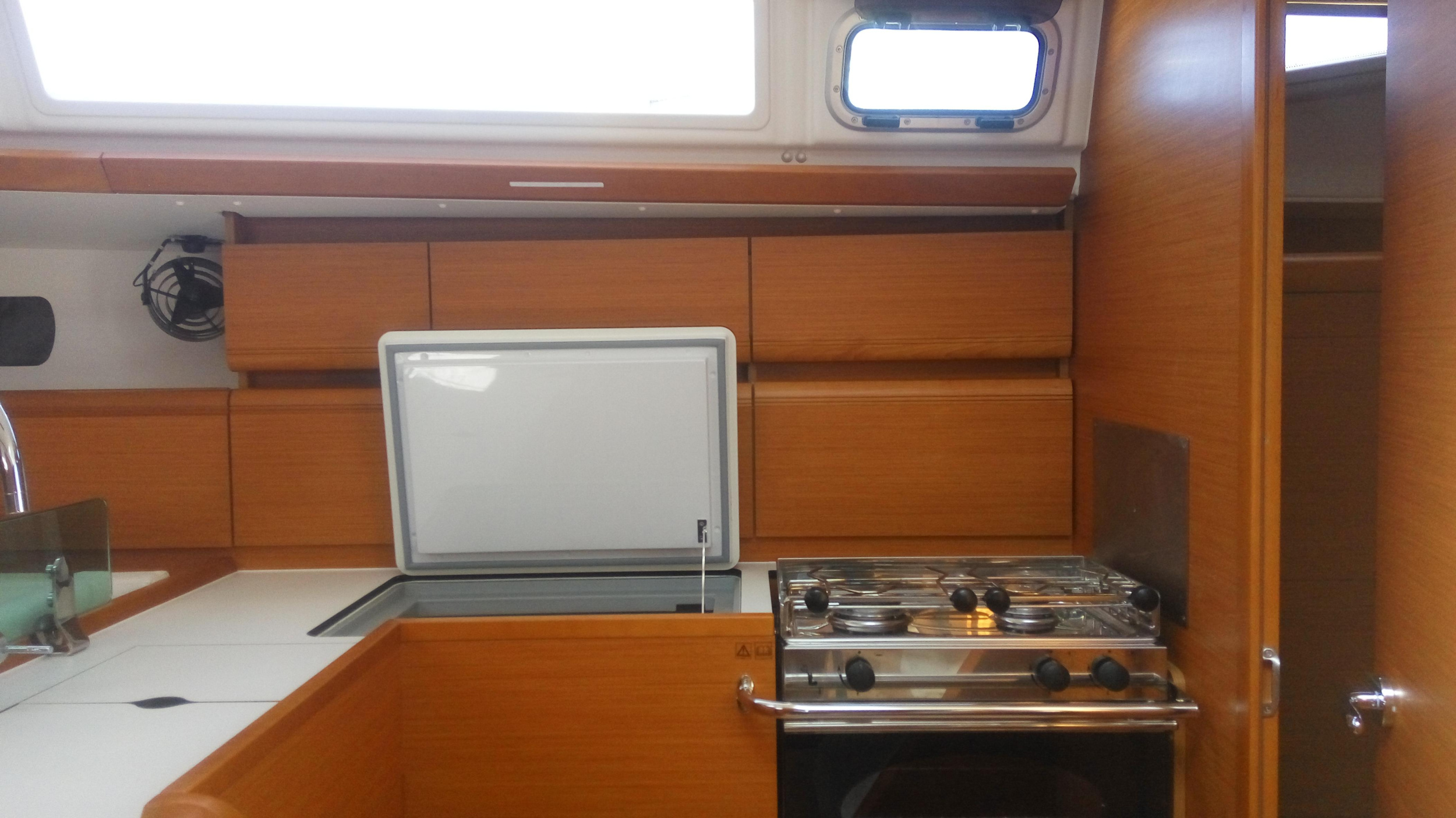 Sun Odyssey 449 (4 cab.) — photo 2
