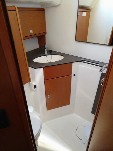 Bavaria Cruiser 46 (4 cab.) — photo 12