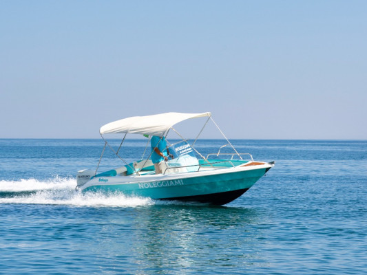 Motorboat 5.80 — photo 2